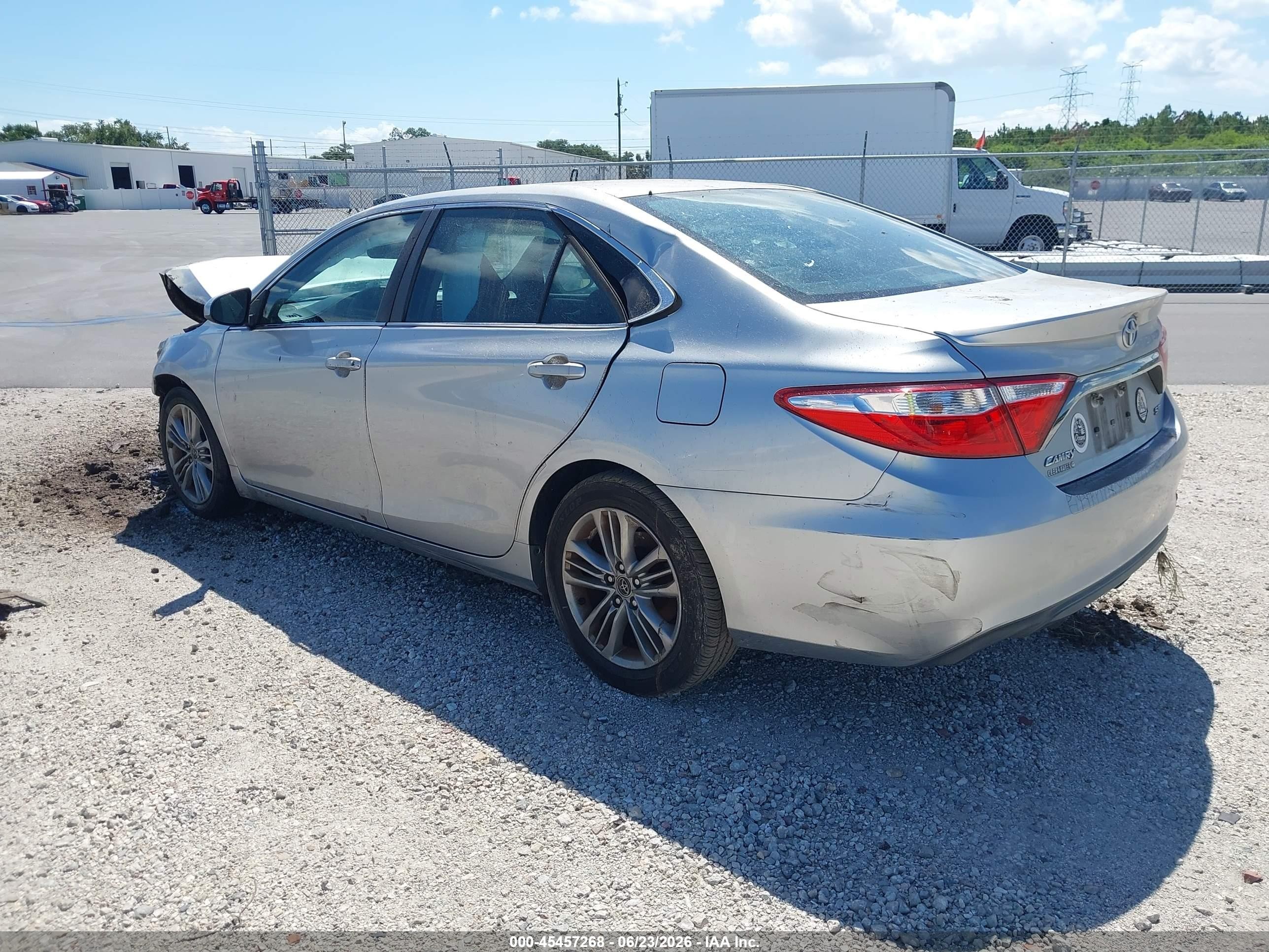 2015 Toyota Camry Se Silver vin: 4T1BF1FK4FU092216