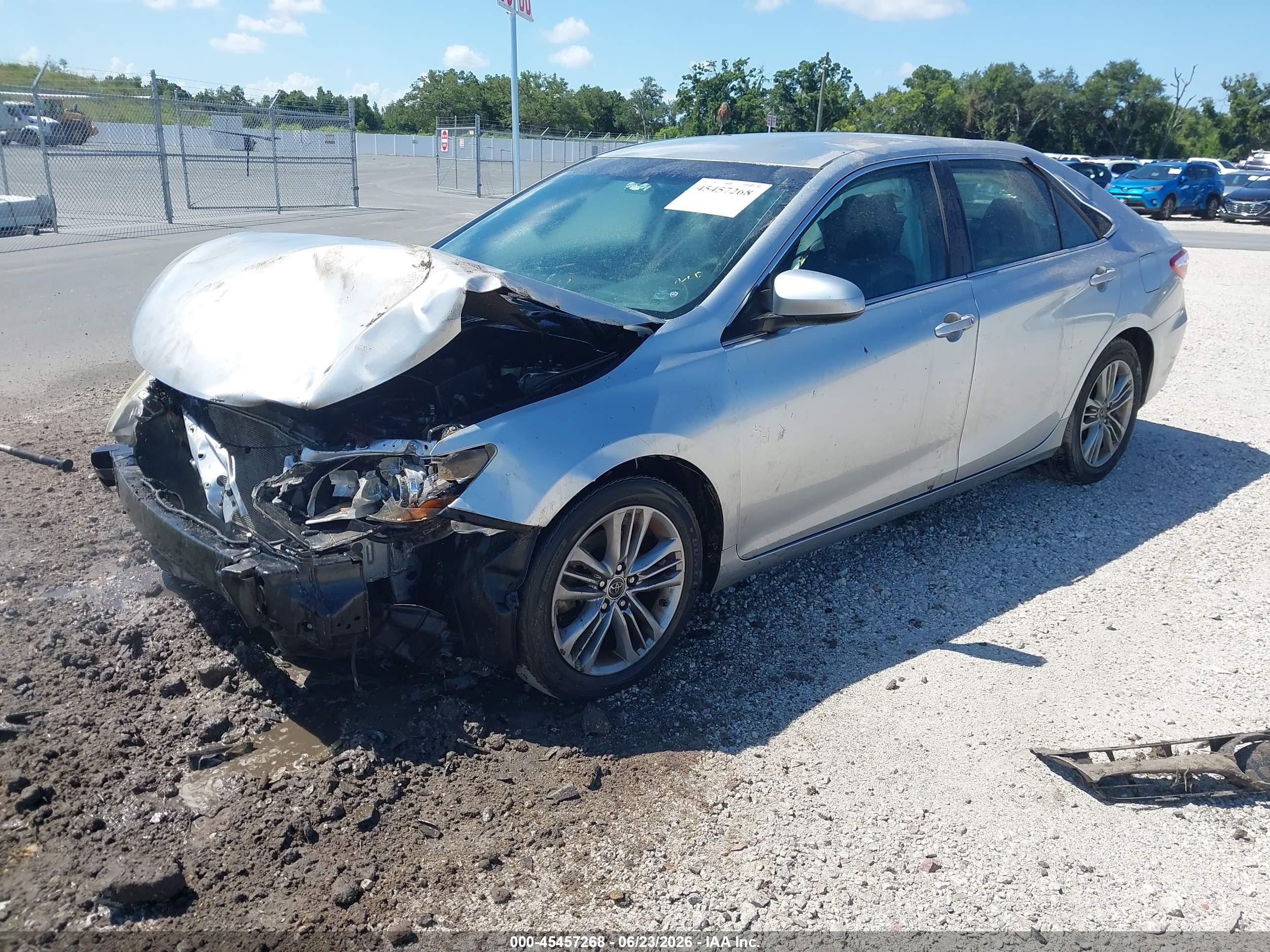 2015 Toyota Camry Se Silver vin: 4T1BF1FK4FU092216