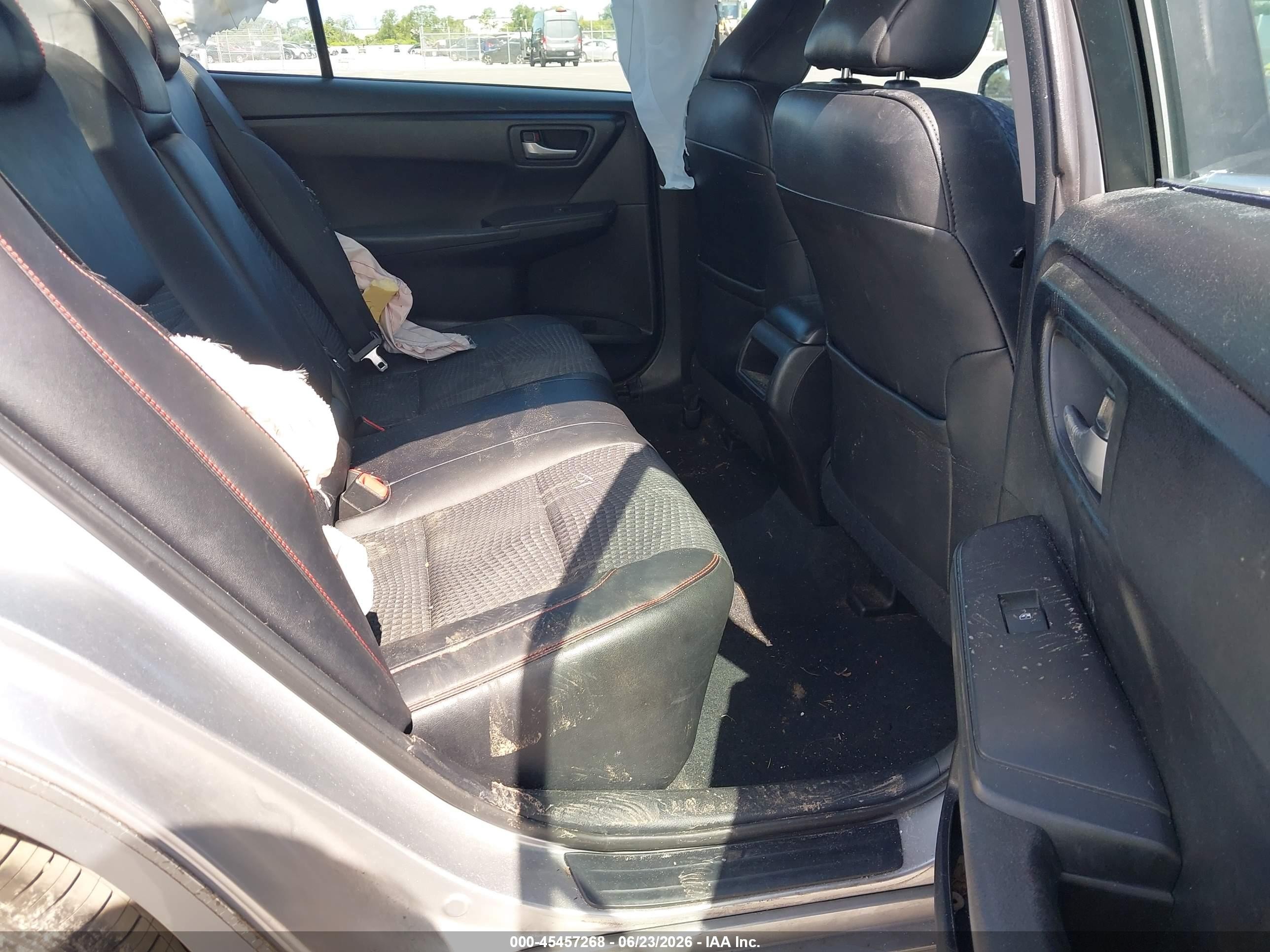 2015 Toyota Camry Se Silver vin: 4T1BF1FK4FU092216