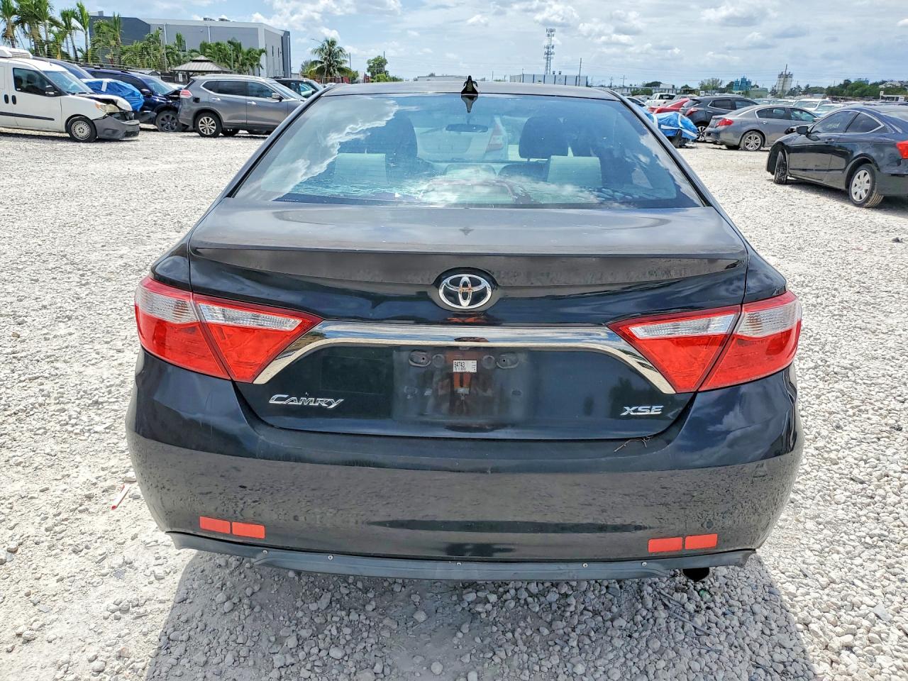 2015 Toyota Camry Xse Black vin: 4T1BF1FK4FU094743