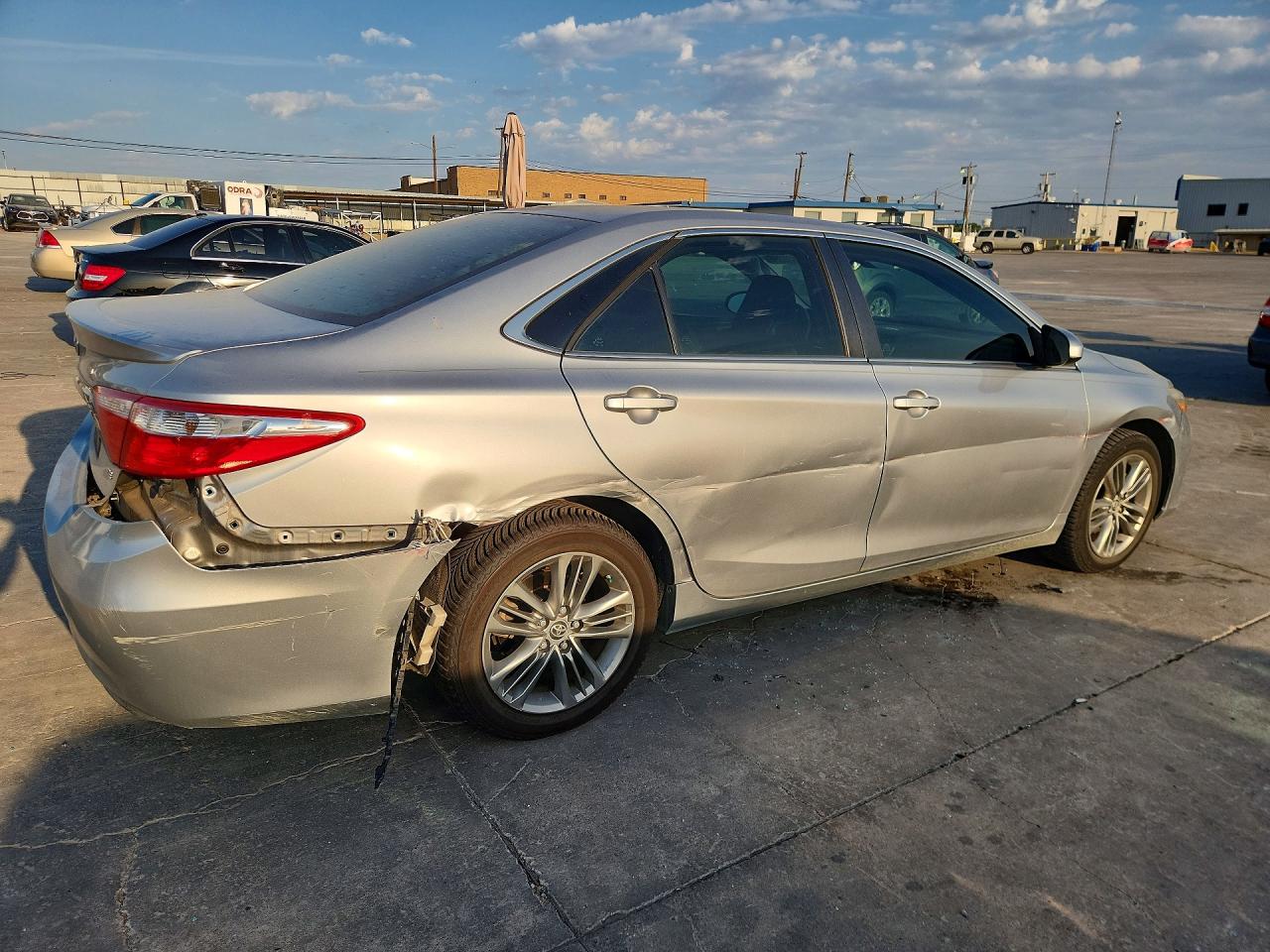 2015 Toyota Camry Se Silver vin: 4T1BF1FK4FU099747