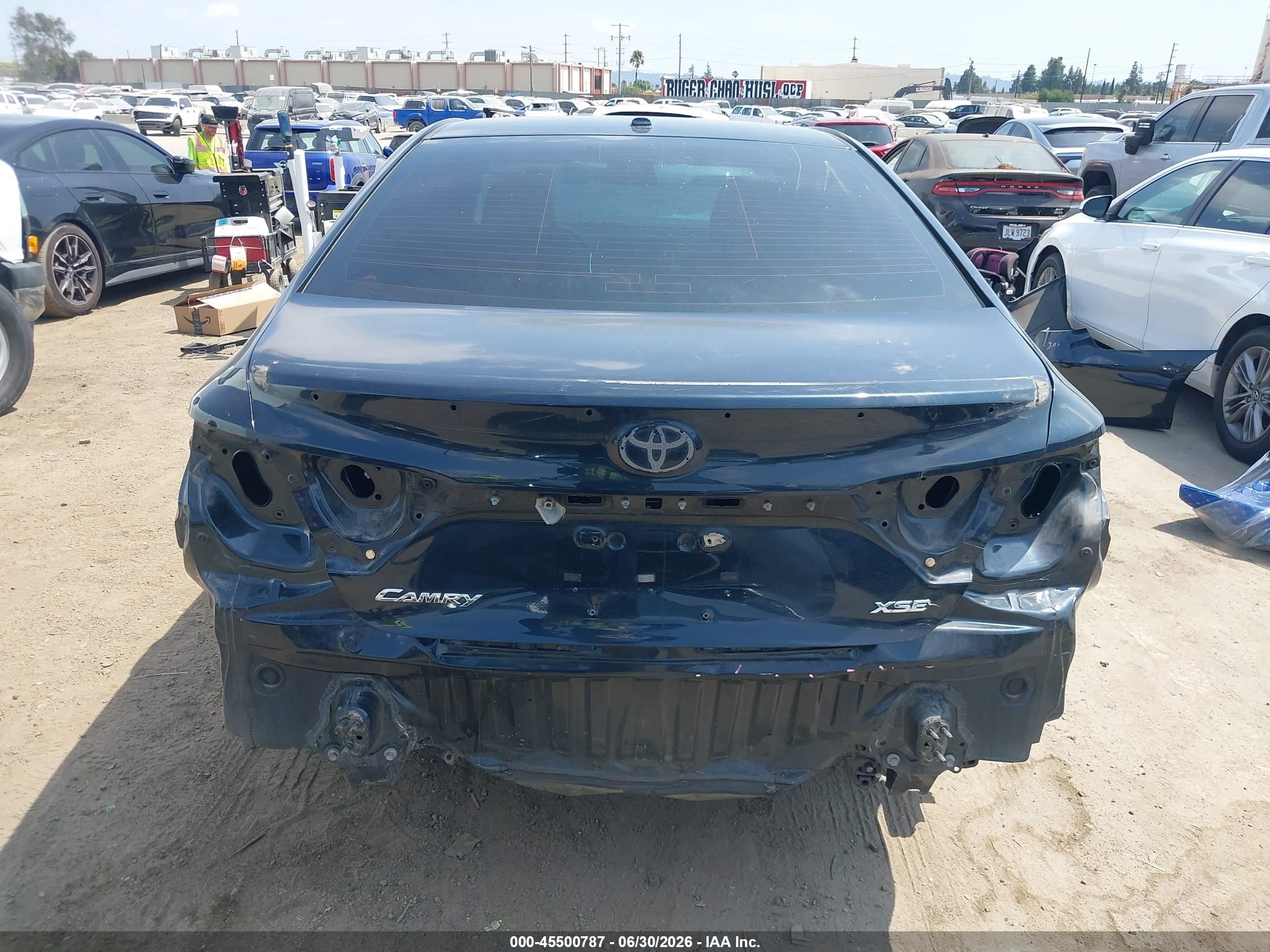 2015 Toyota Camry Xse Dark Blue vin: 4T1BF1FK4FU104378