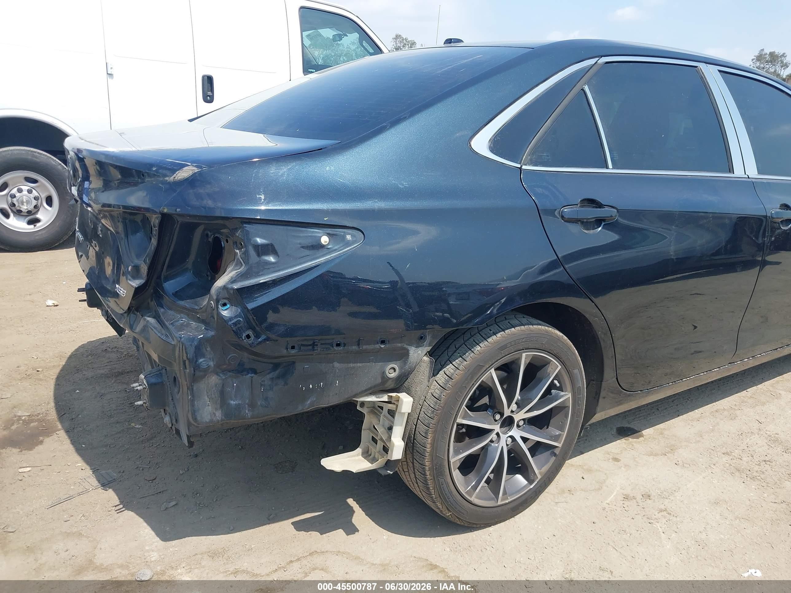 2015 Toyota Camry Xse Dark Blue vin: 4T1BF1FK4FU104378