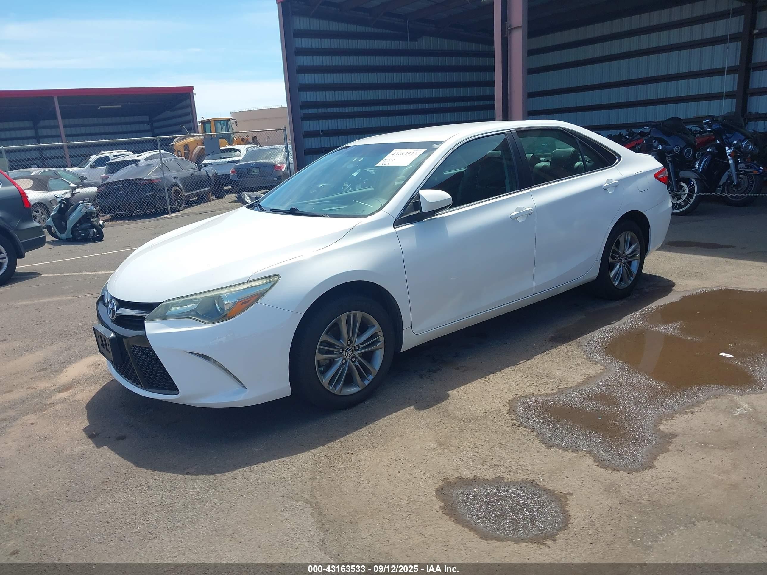 2015 Toyota Camry Se White vin: 4T1BF1FK4FU104428