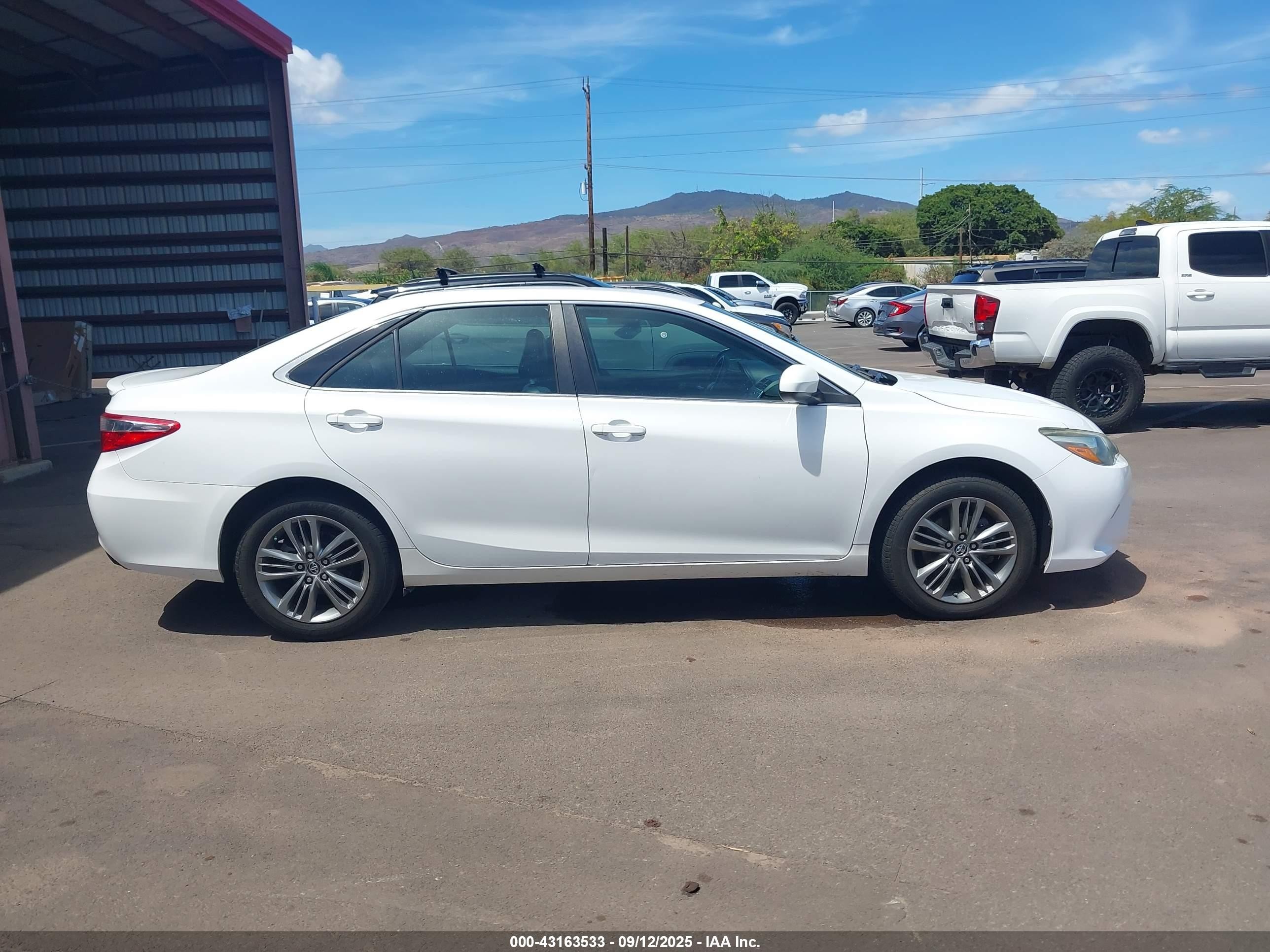 2015 Toyota Camry Se White vin: 4T1BF1FK4FU104428