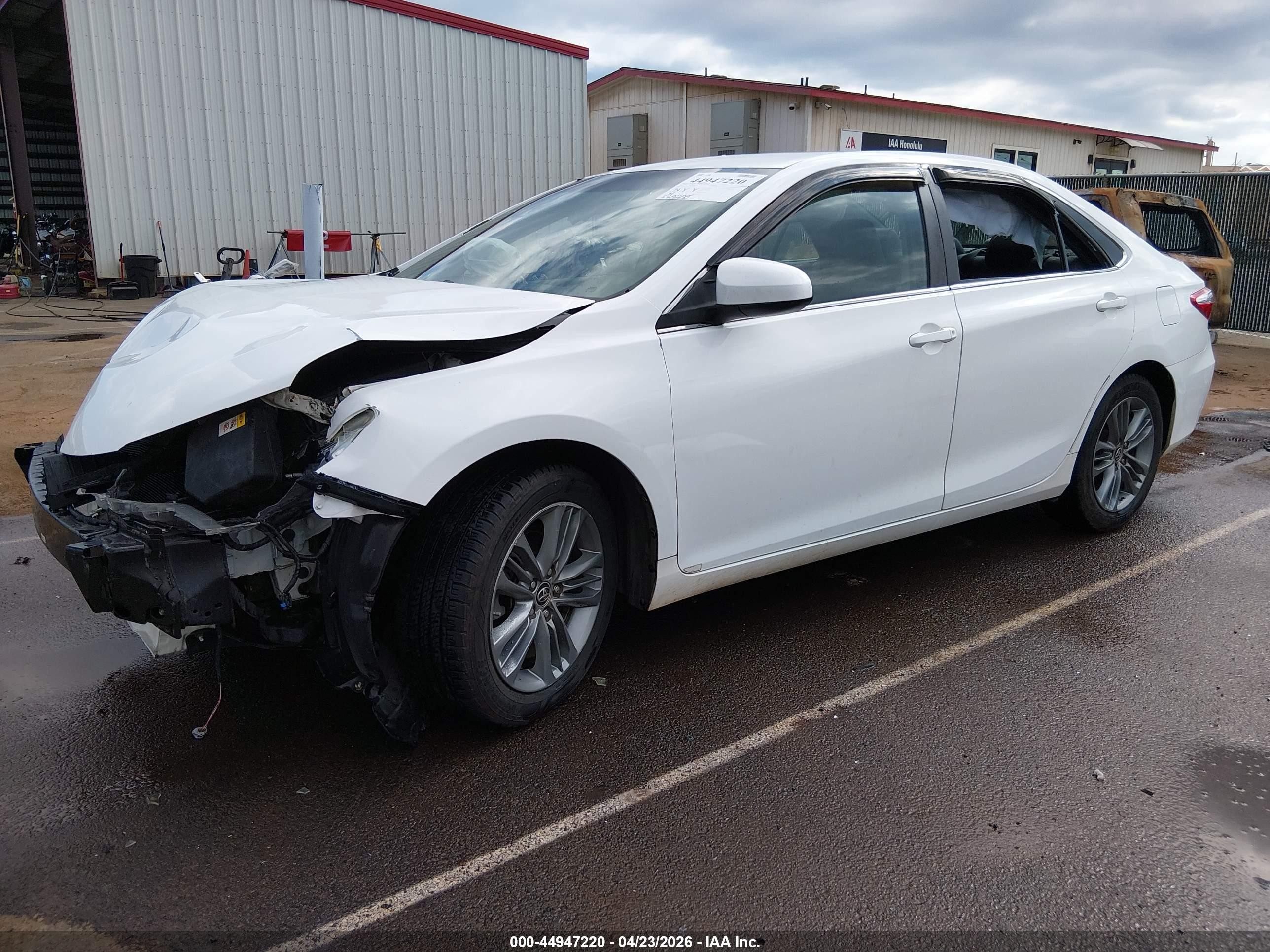 2015 Toyota Camry Se White vin: 4T1BF1FK4FU479302