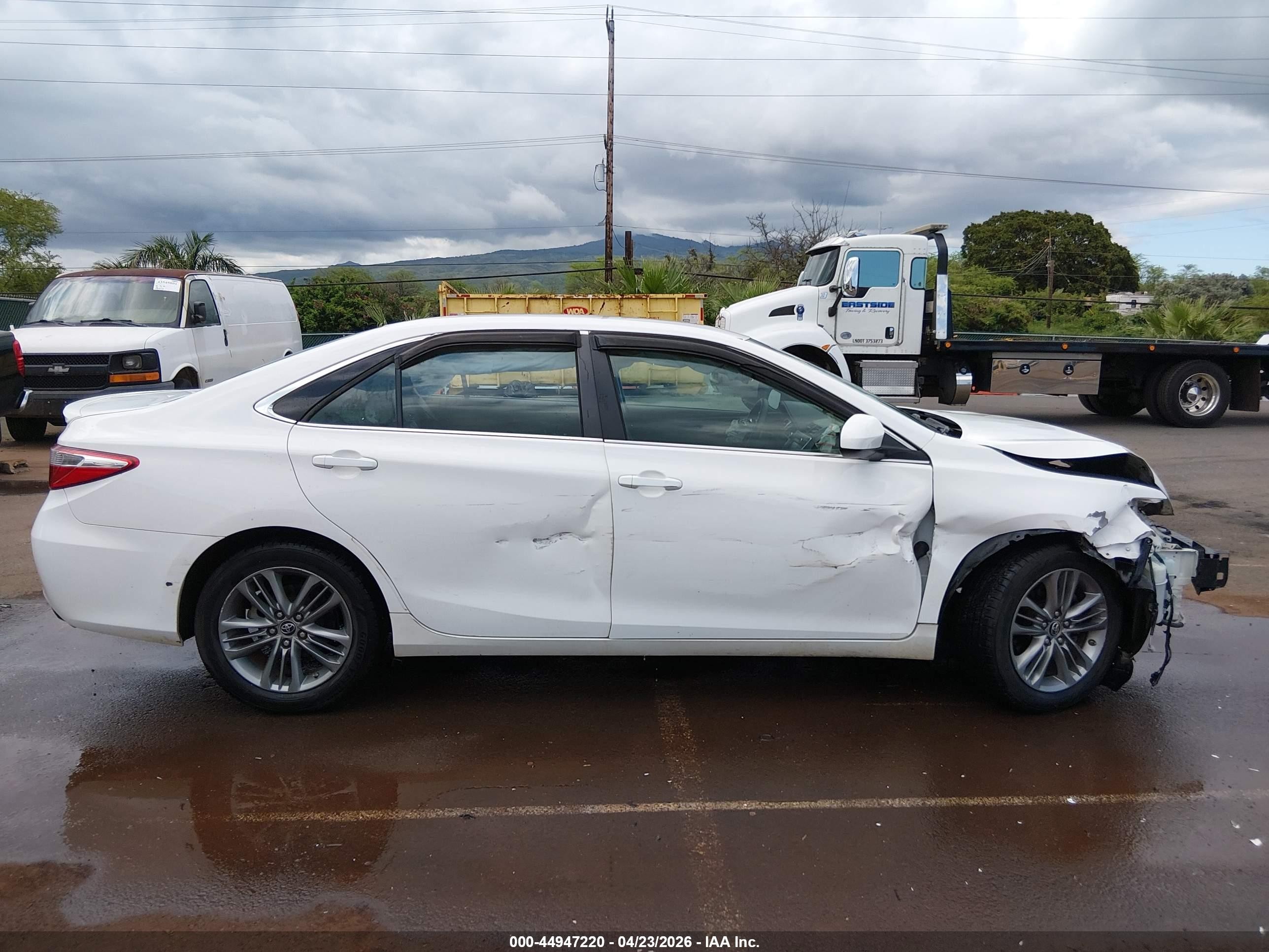 2015 Toyota Camry Se White vin: 4T1BF1FK4FU479302