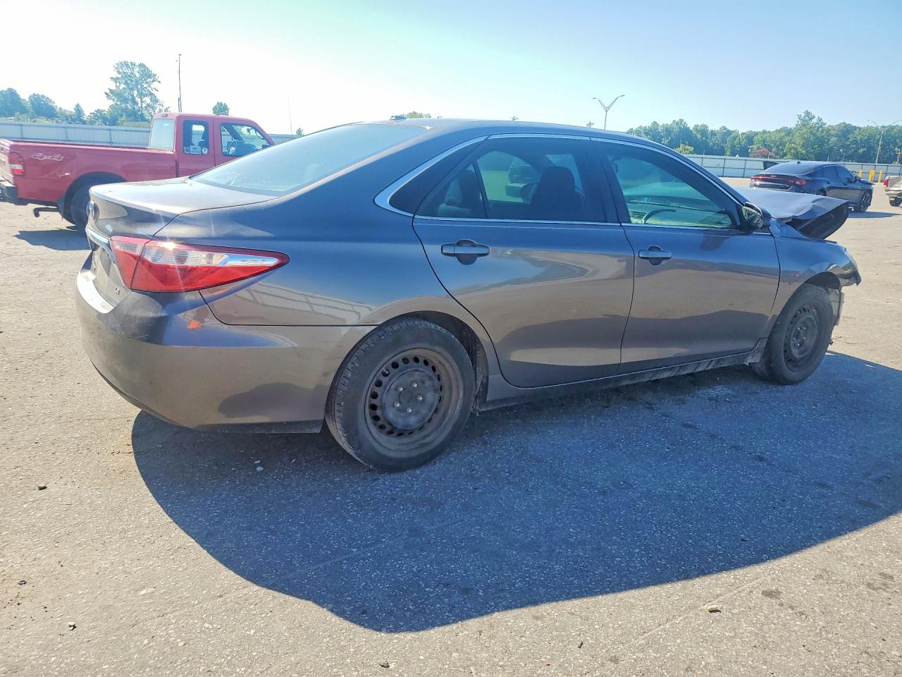 2015 Toyota Camry Le Gray vin: 4T1BF1FK4FU479882