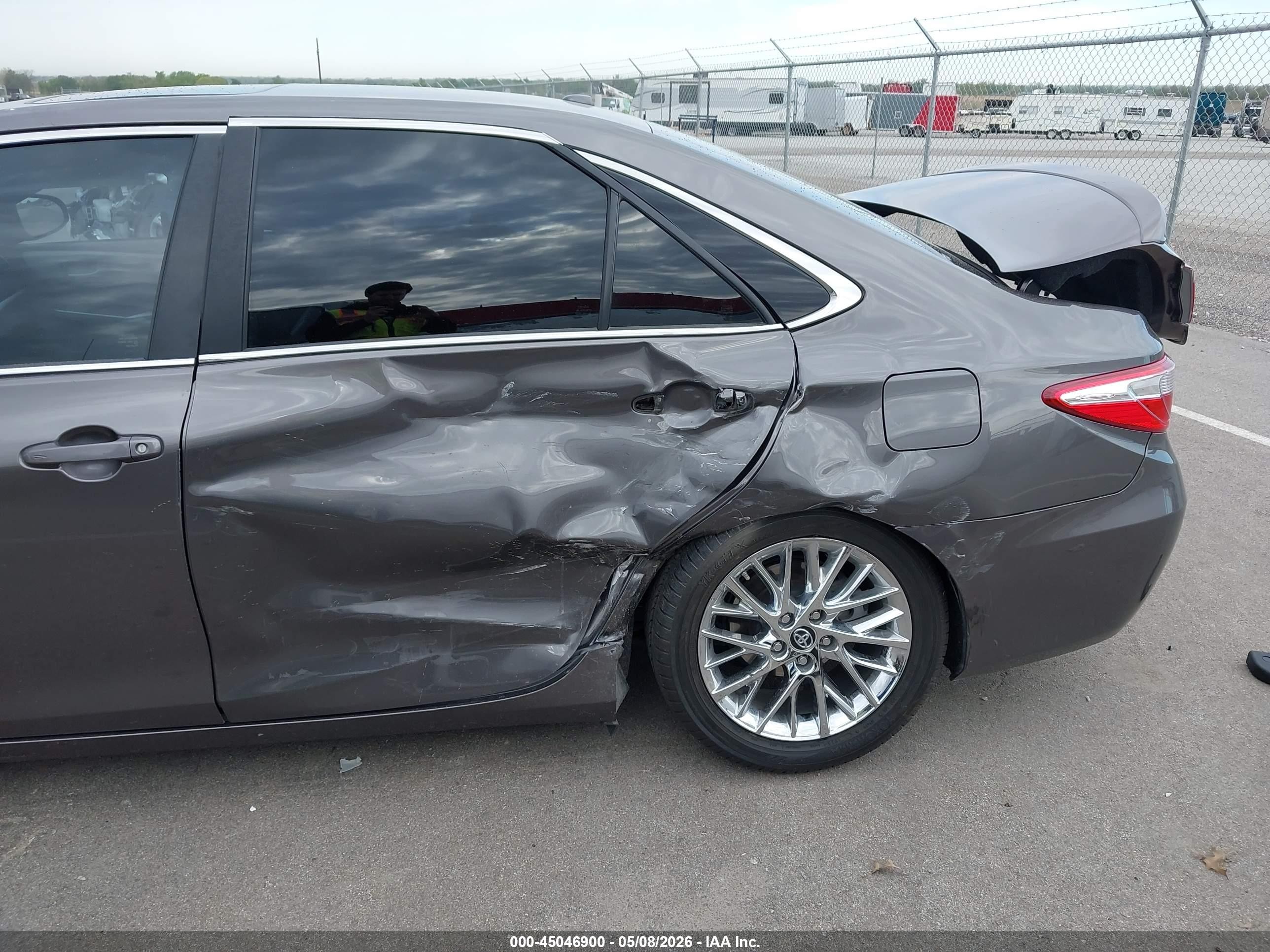 2015 Toyota Camry Se Gray vin: 4T1BF1FK4FU482569