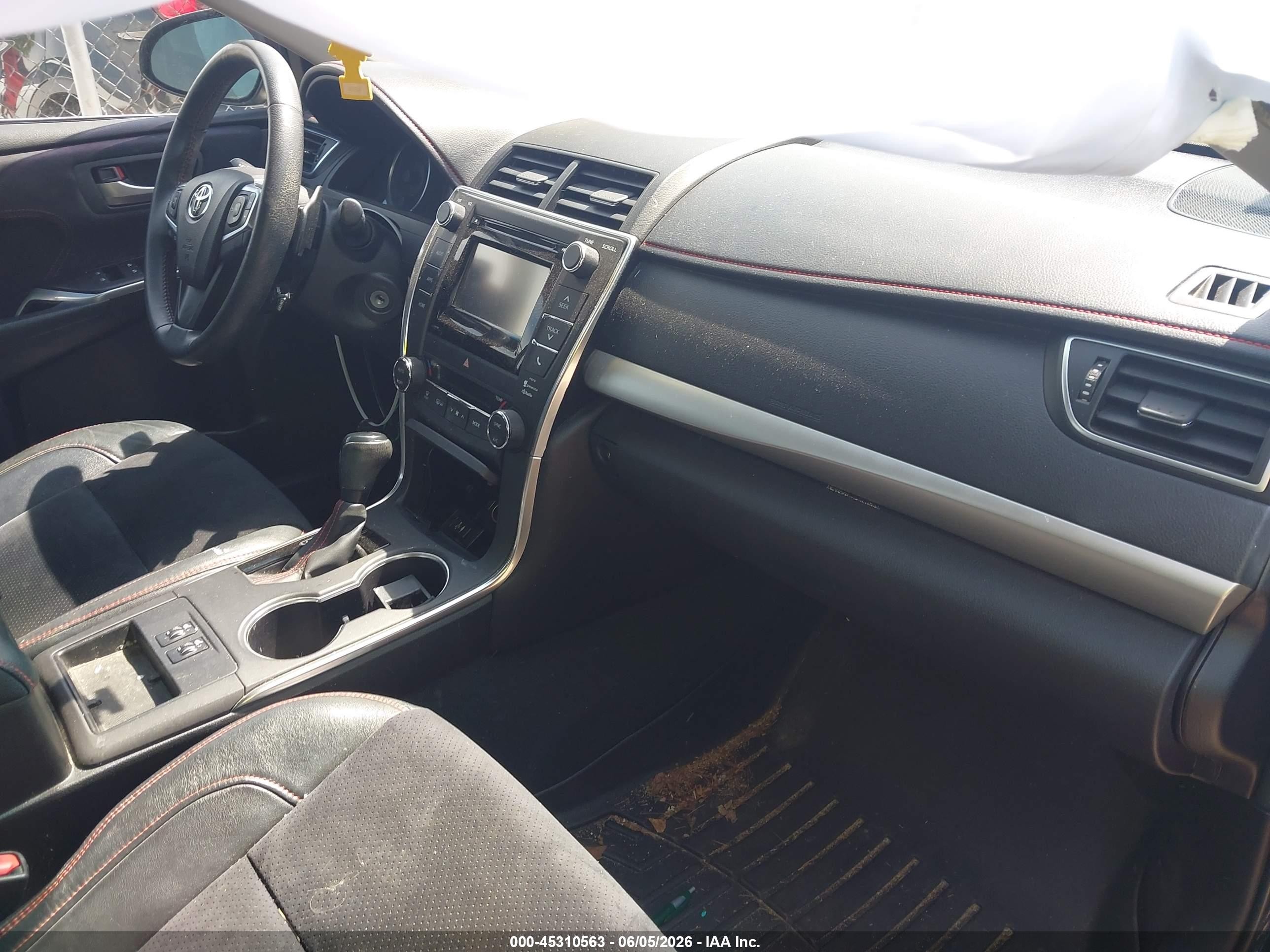 2015 Toyota Camry Xse Blue vin: 4T1BF1FK4FU490073
