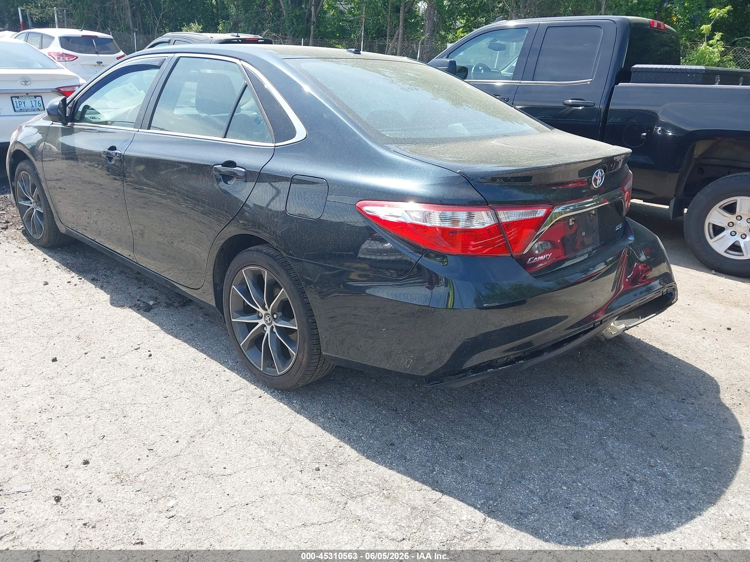 2015 Toyota Camry Xse Blue vin: 4T1BF1FK4FU490073