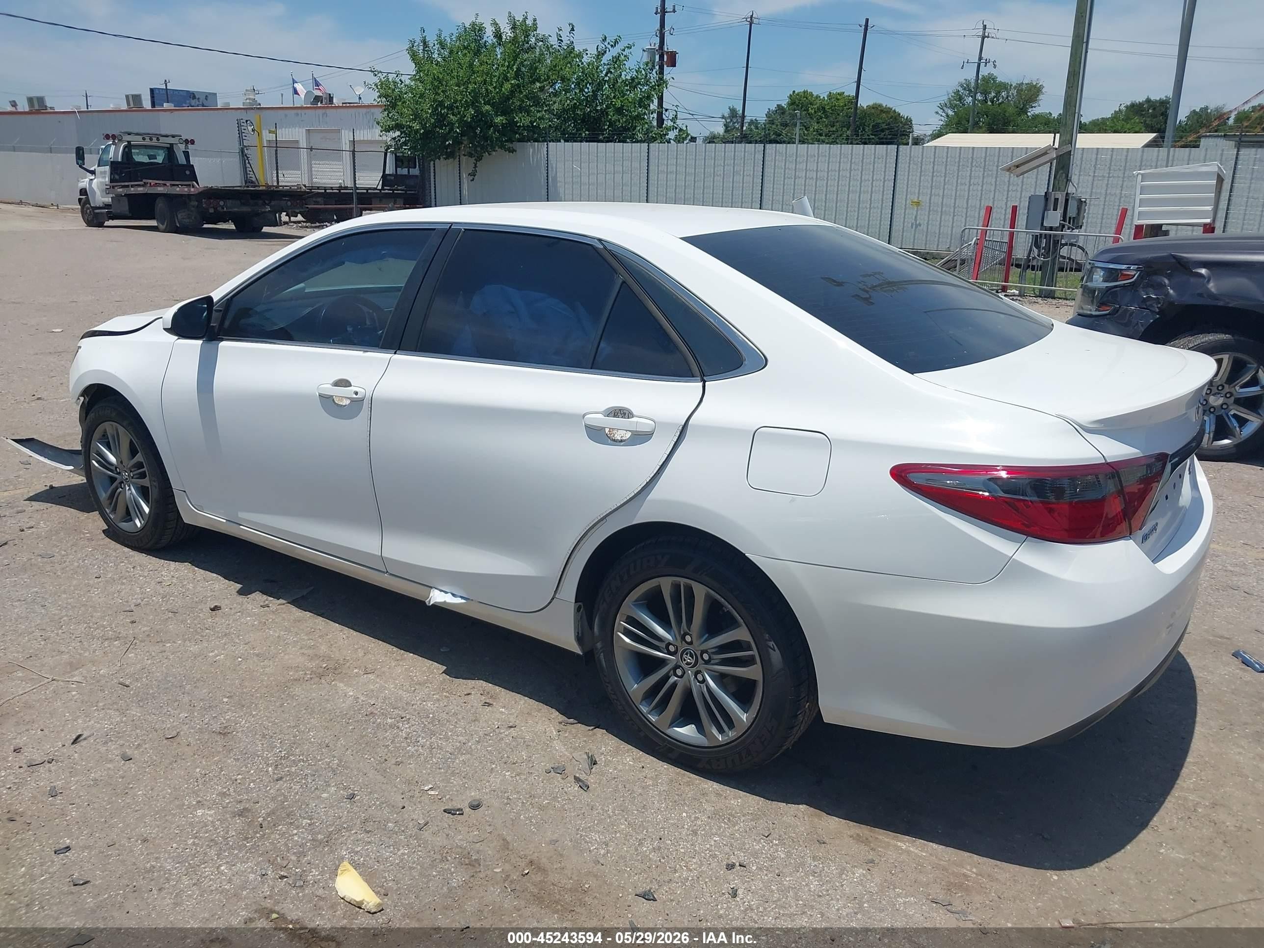 2015 Toyota Camry Se White vin: 4T1BF1FK4FU493619