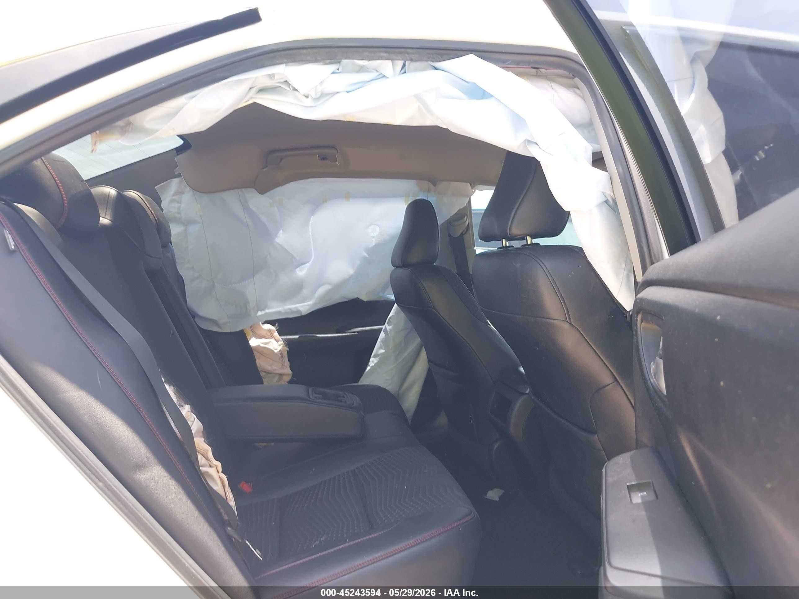 2015 Toyota Camry Se White vin: 4T1BF1FK4FU493619