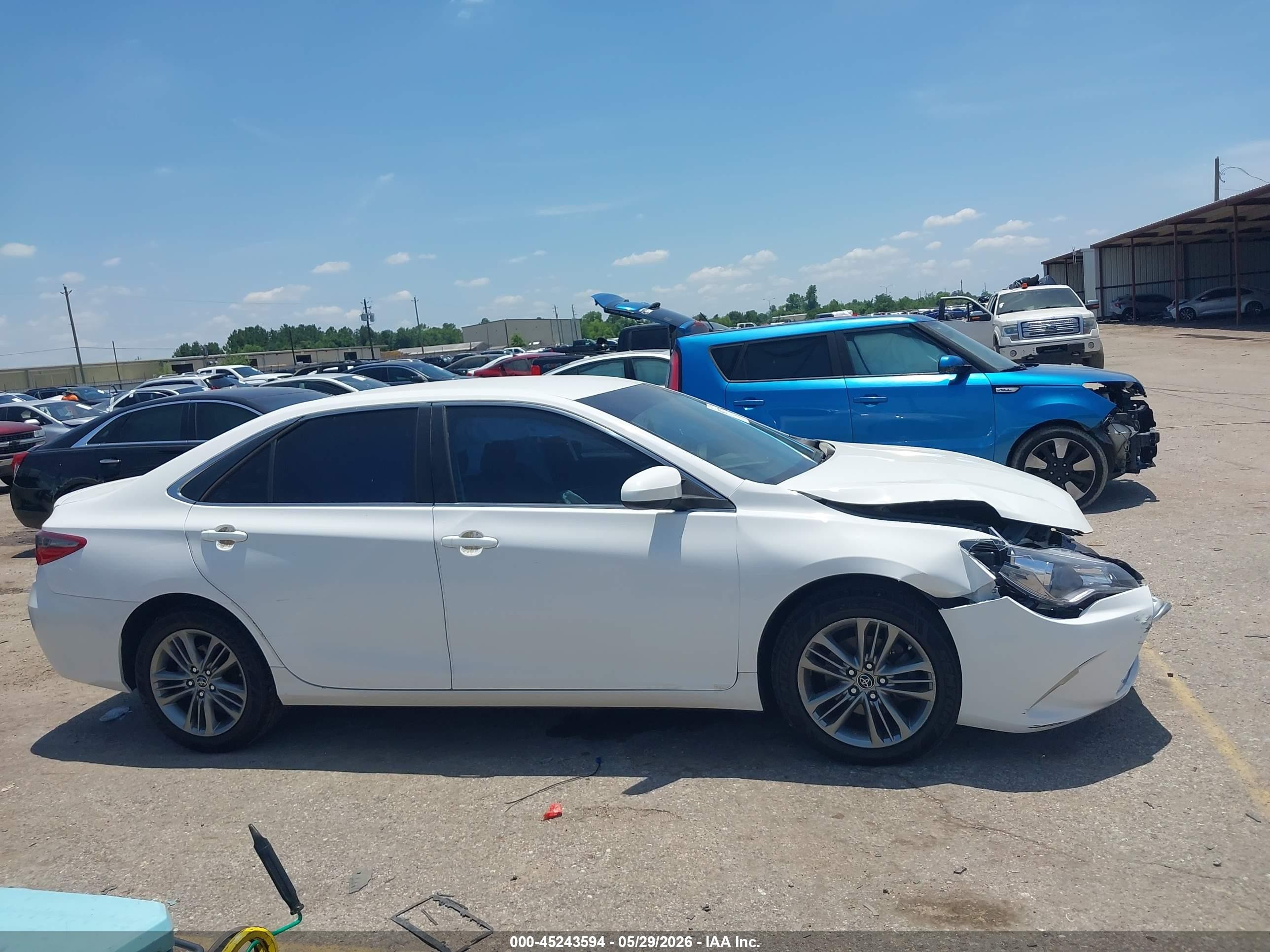 2015 Toyota Camry Se White vin: 4T1BF1FK4FU493619