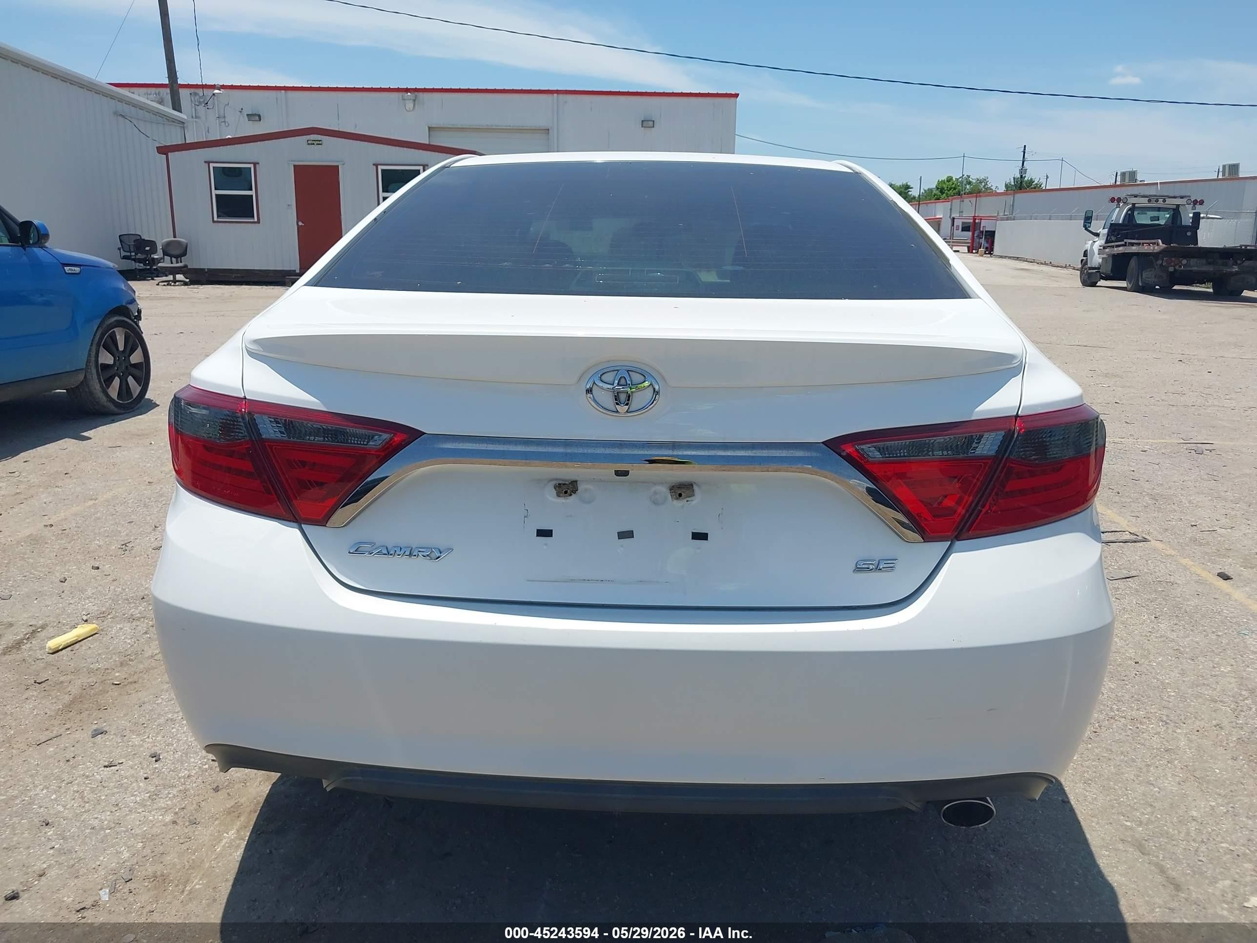2015 Toyota Camry Se White vin: 4T1BF1FK4FU493619