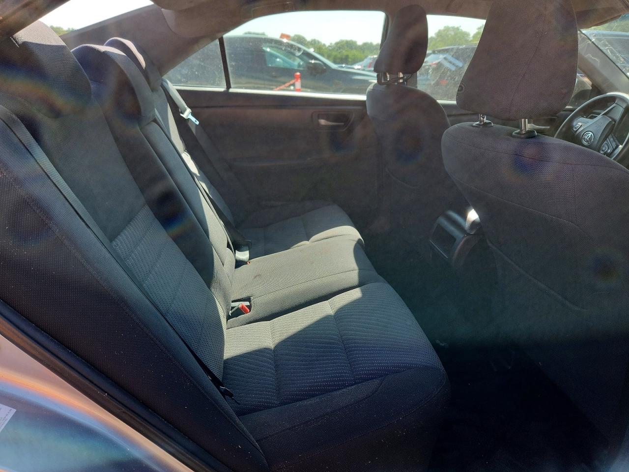 2015 Toyota Camry Le Silver vin: 4T1BF1FK4FU876878