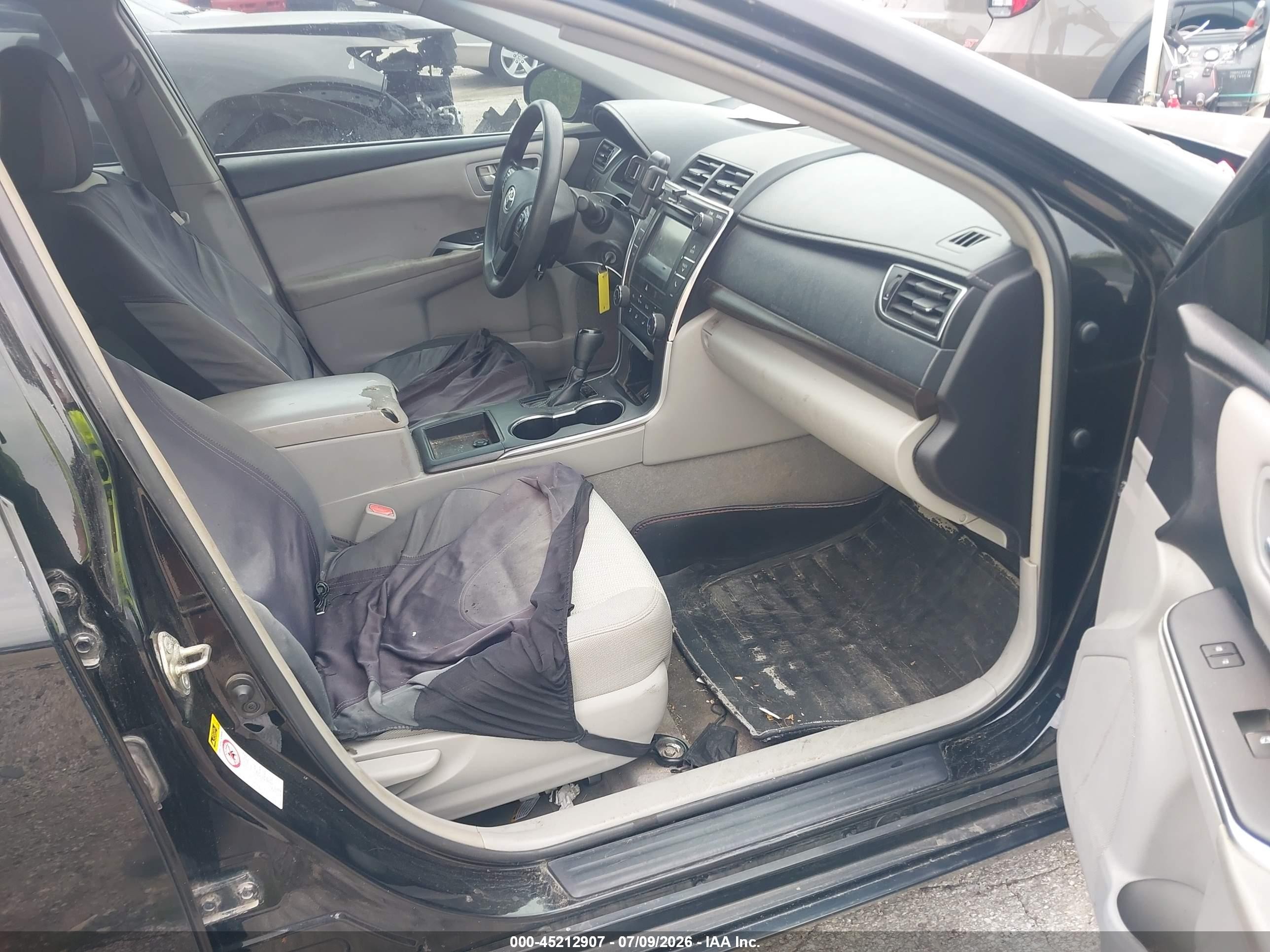2015 Toyota Camry Le Black vin: 4T1BF1FK4FU878260