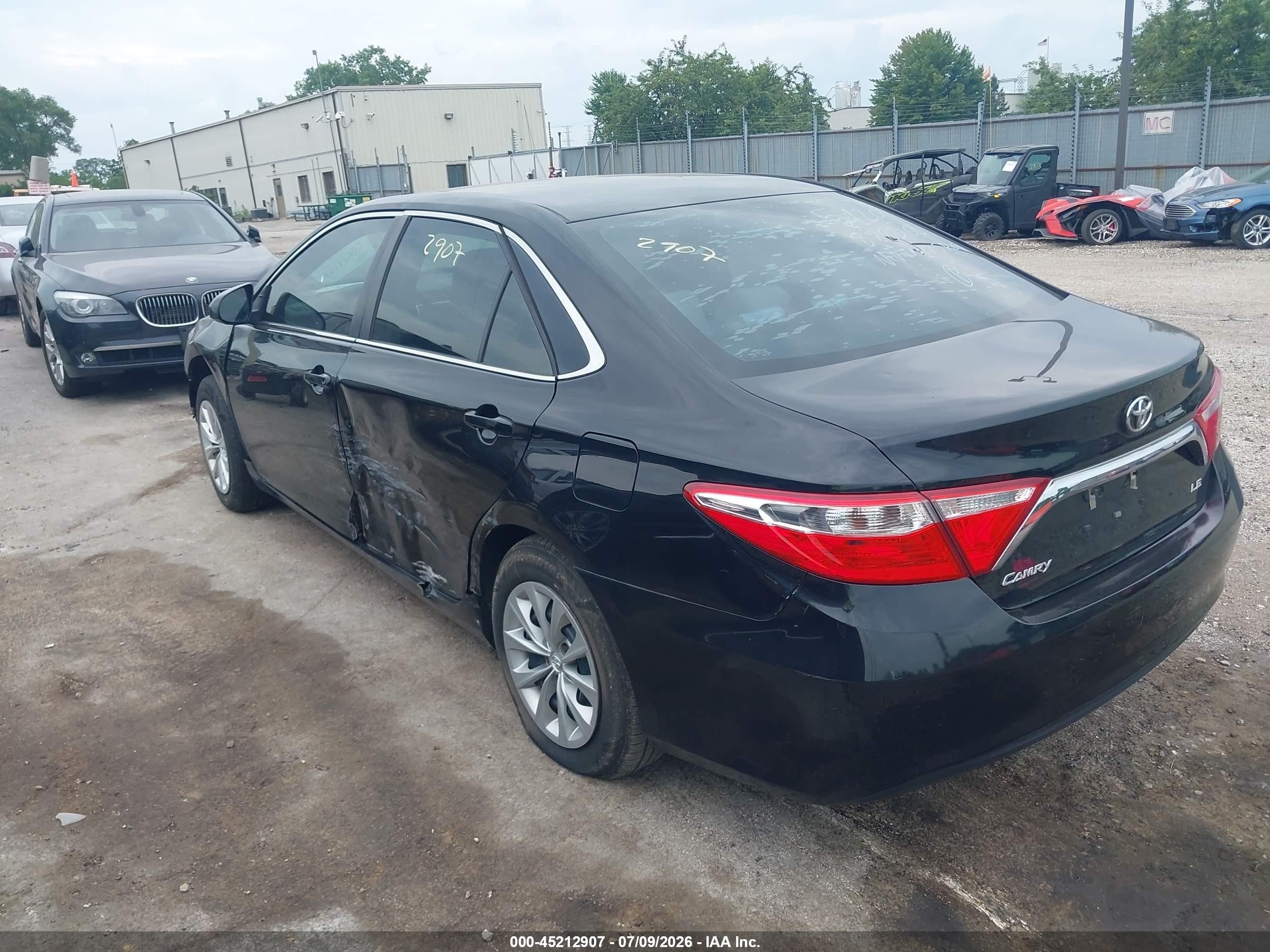 2015 Toyota Camry Le Black vin: 4T1BF1FK4FU878260