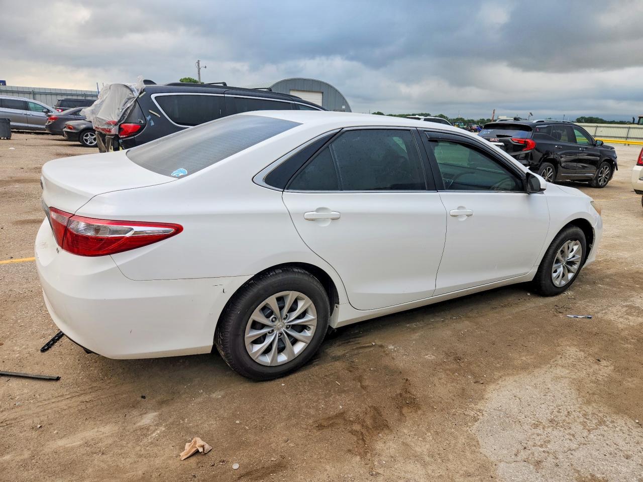 2015 Toyota Camry White vin: 4T1BF1FK4FU884821