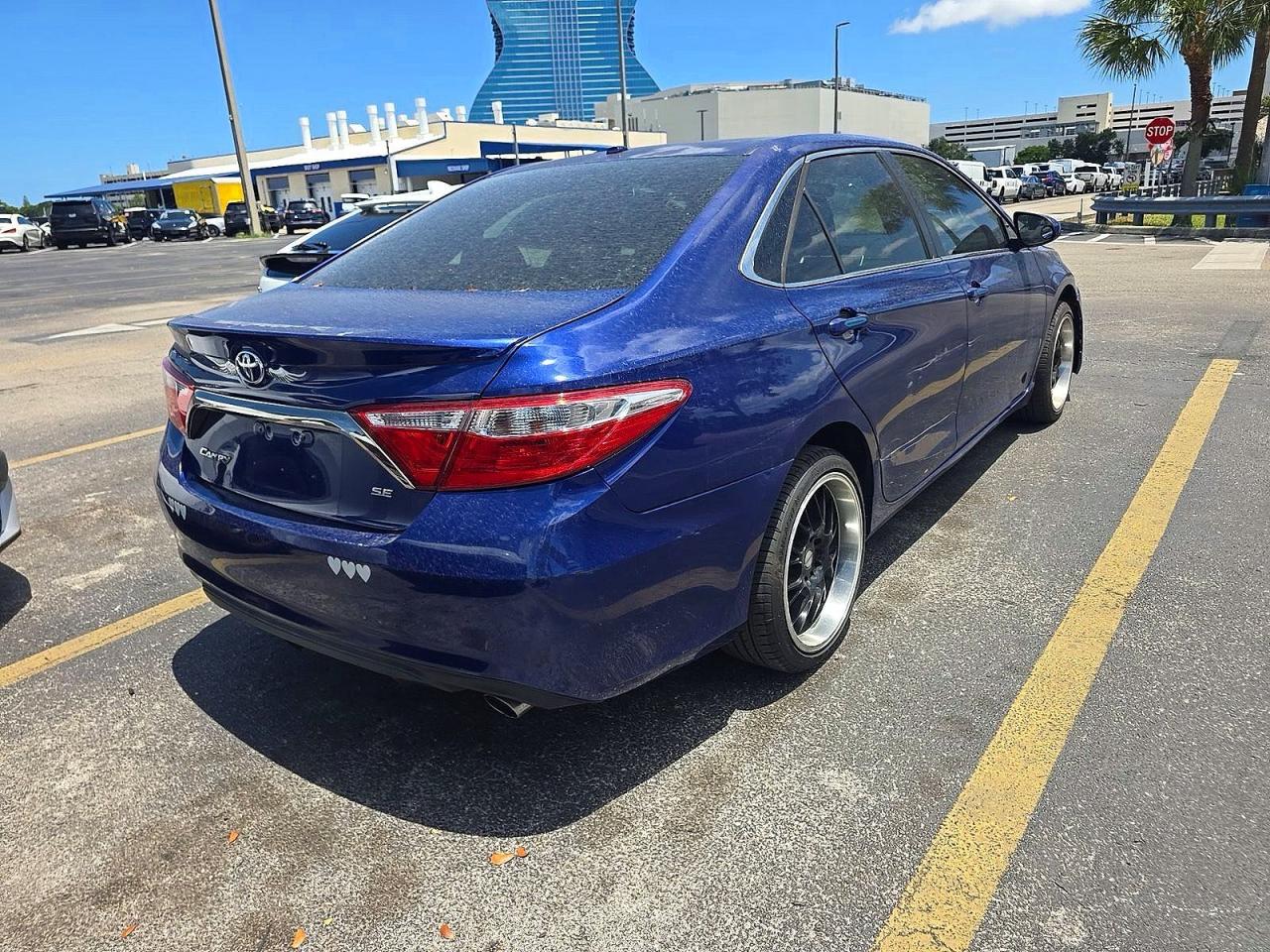 2015 Toyota Camry Se Blue vin: 4T1BF1FK4FU894152