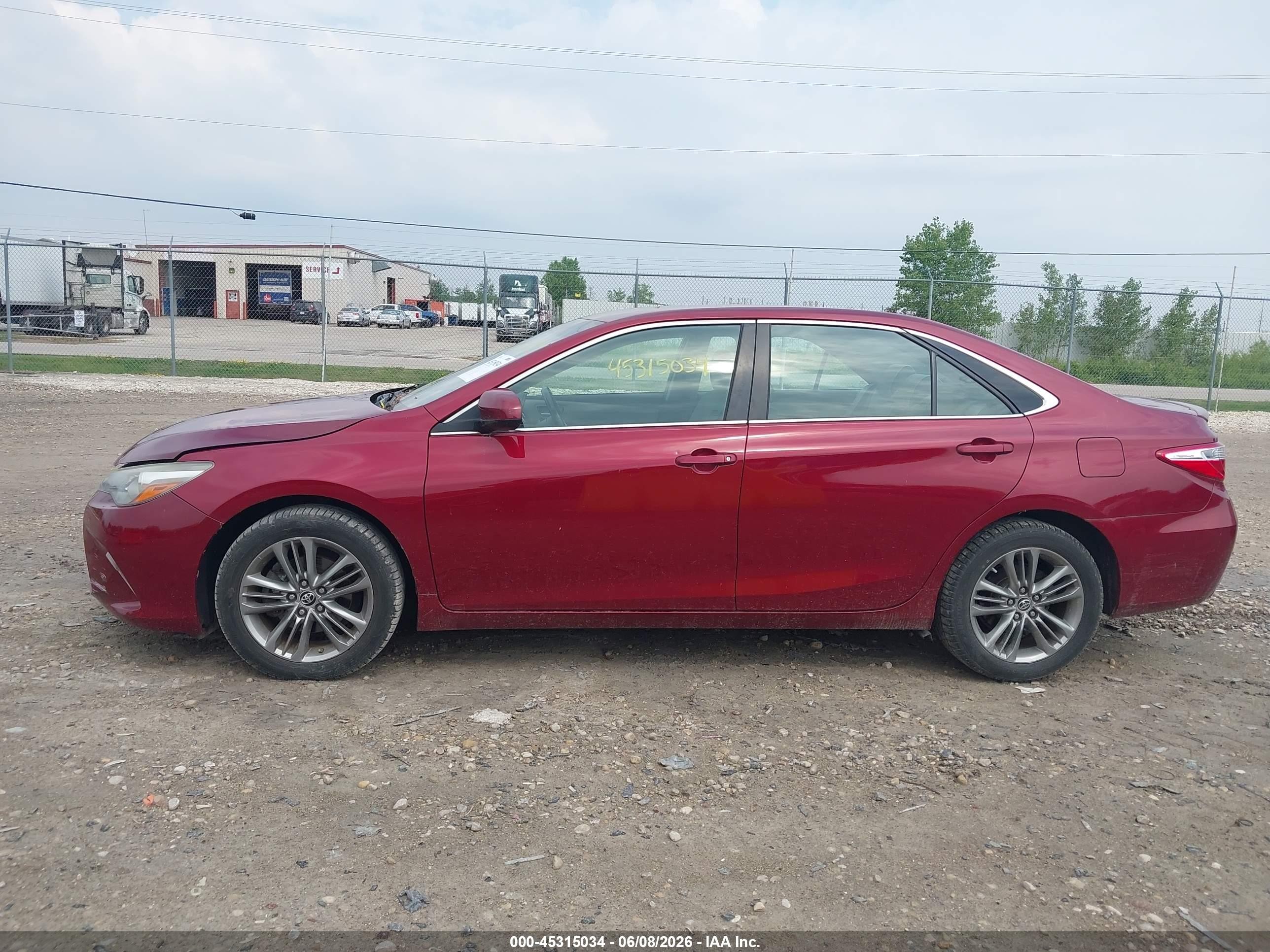 2015 Toyota Camry Se Красный vin: 4T1BF1FK4FU896578