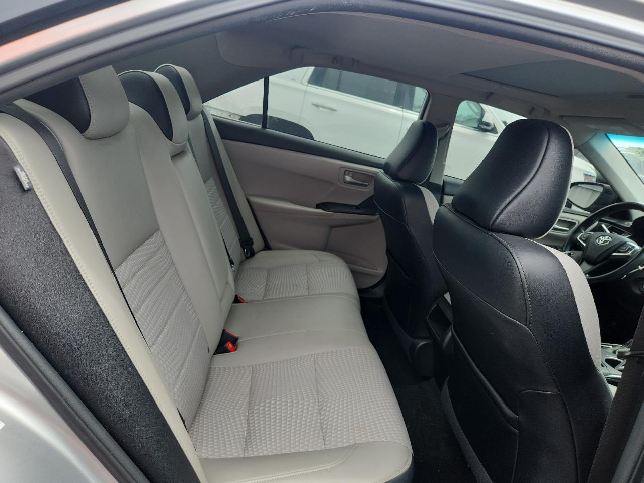 2015 Toyota Camry Se Silver vin: 4T1BF1FK4FU908132