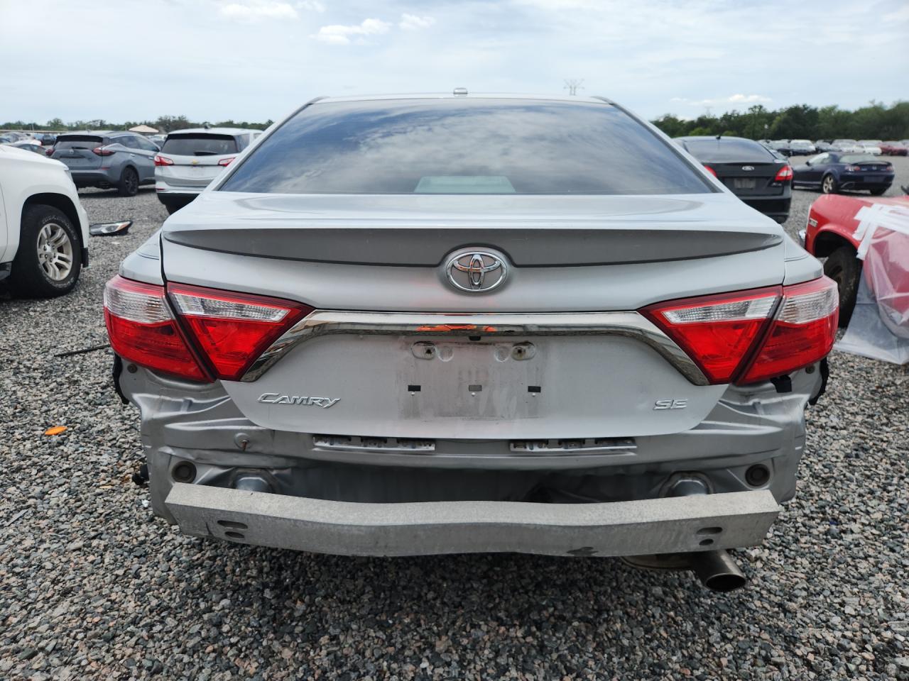 2015 Toyota Camry Se Silver vin: 4T1BF1FK4FU908132
