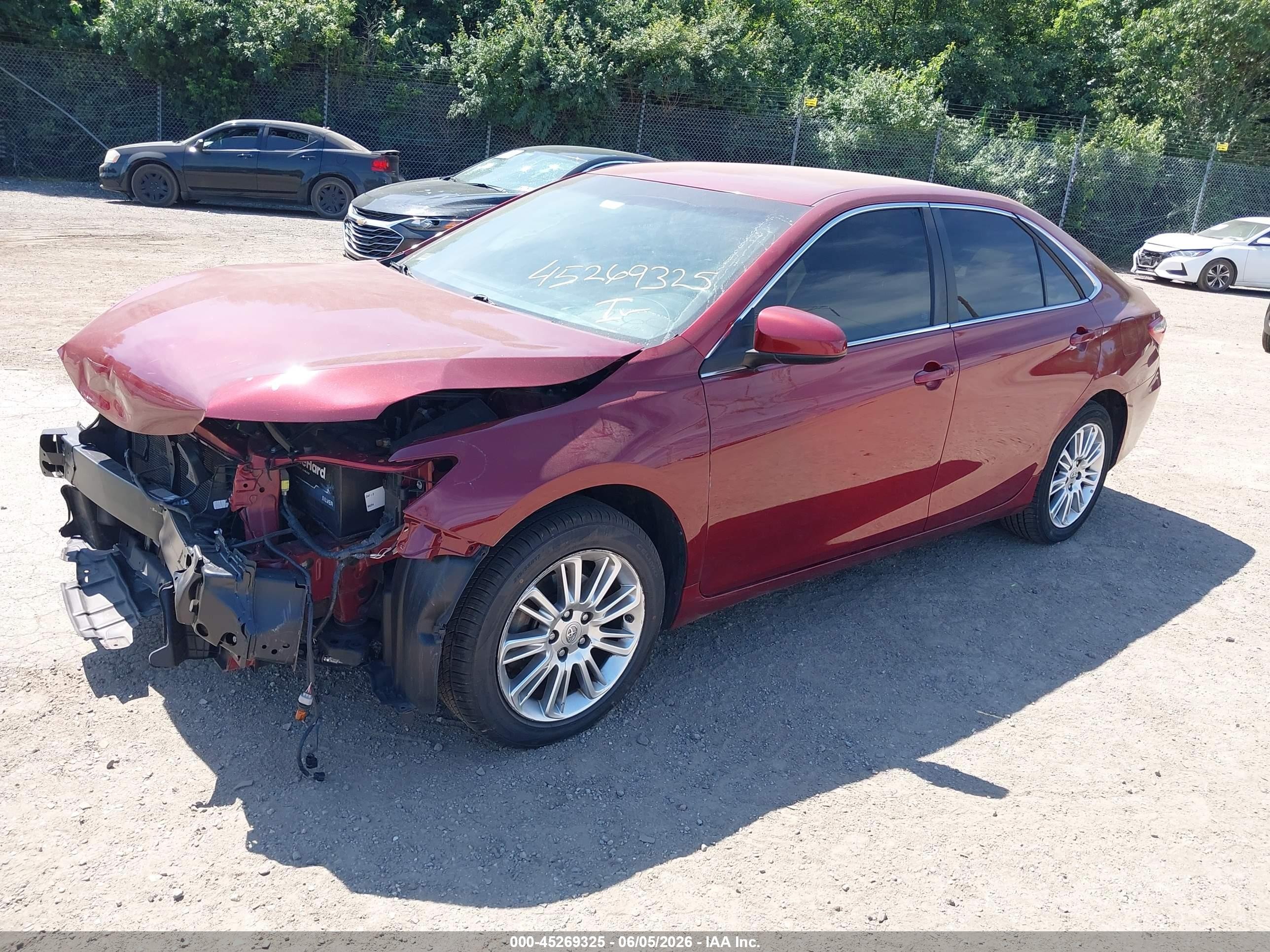 2015 Toyota Camry Le Burgundy vin: 4T1BF1FK4FU925285