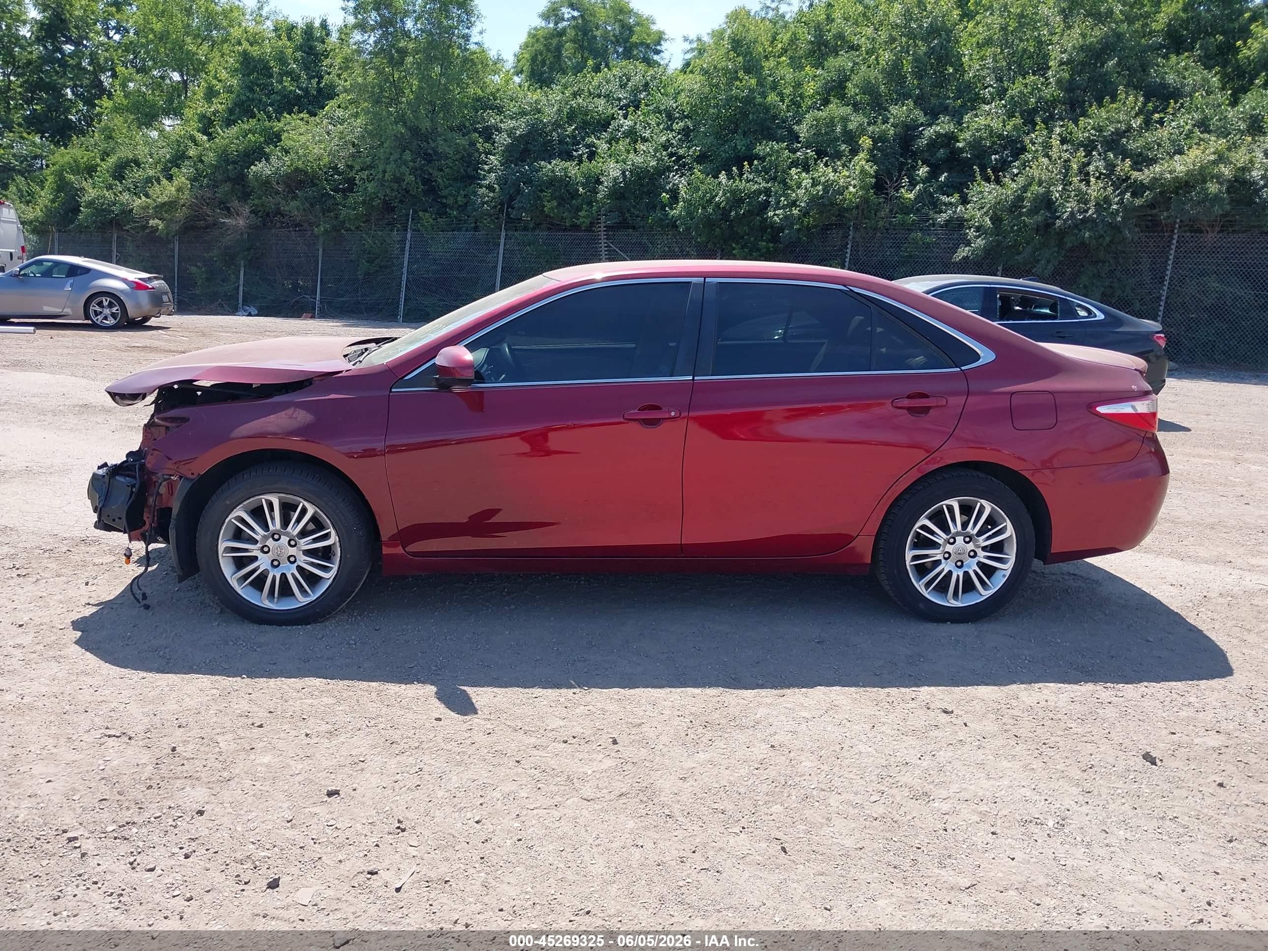 2015 Toyota Camry Le Burgundy vin: 4T1BF1FK4FU925285