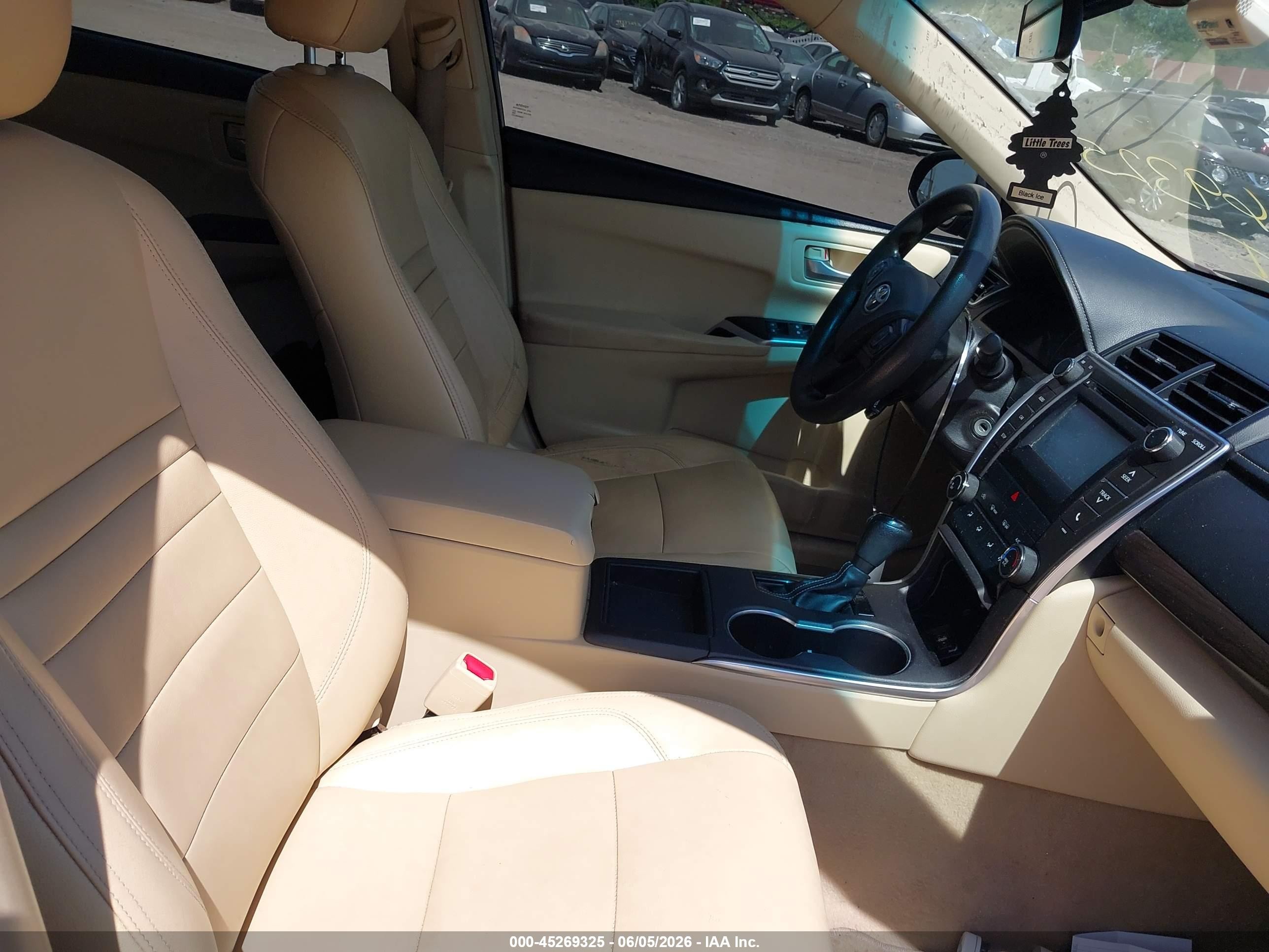 2015 Toyota Camry Le Burgundy vin: 4T1BF1FK4FU925285