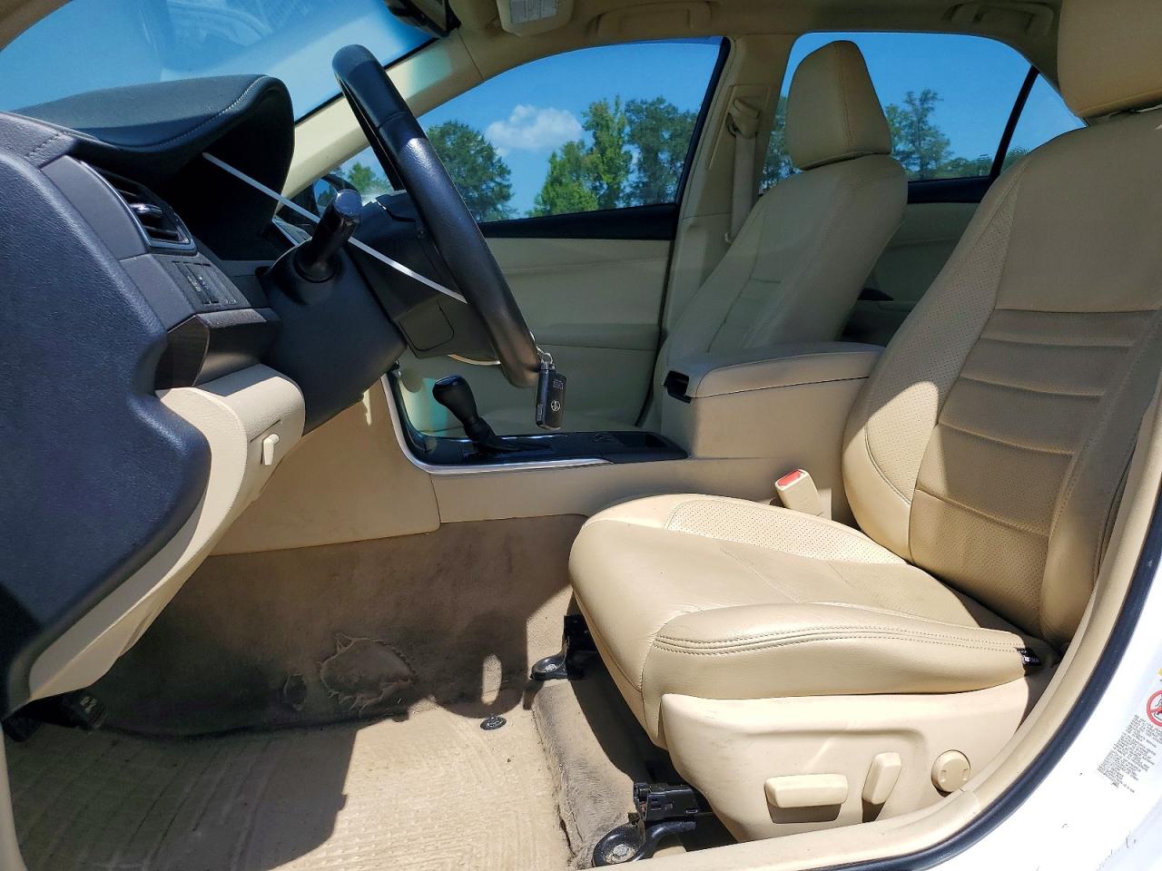 2015 Toyota Camry Xle White vin: 4T1BF1FK4FU927201