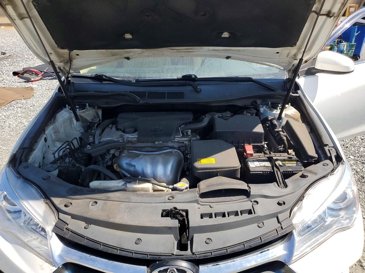 2015 Toyota Camry Xle White vin: 4T1BF1FK4FU927201