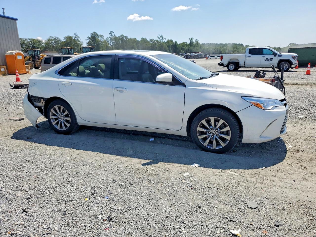 2015 Toyota Camry Xle White vin: 4T1BF1FK4FU927201