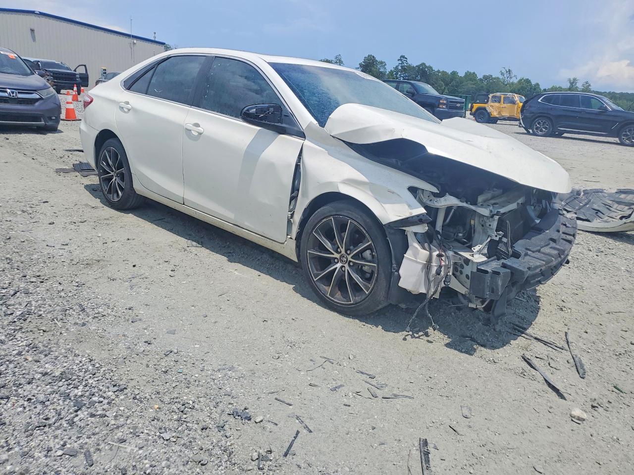 2015 Toyota Camry Xse White vin: 4T1BF1FK4FU929577