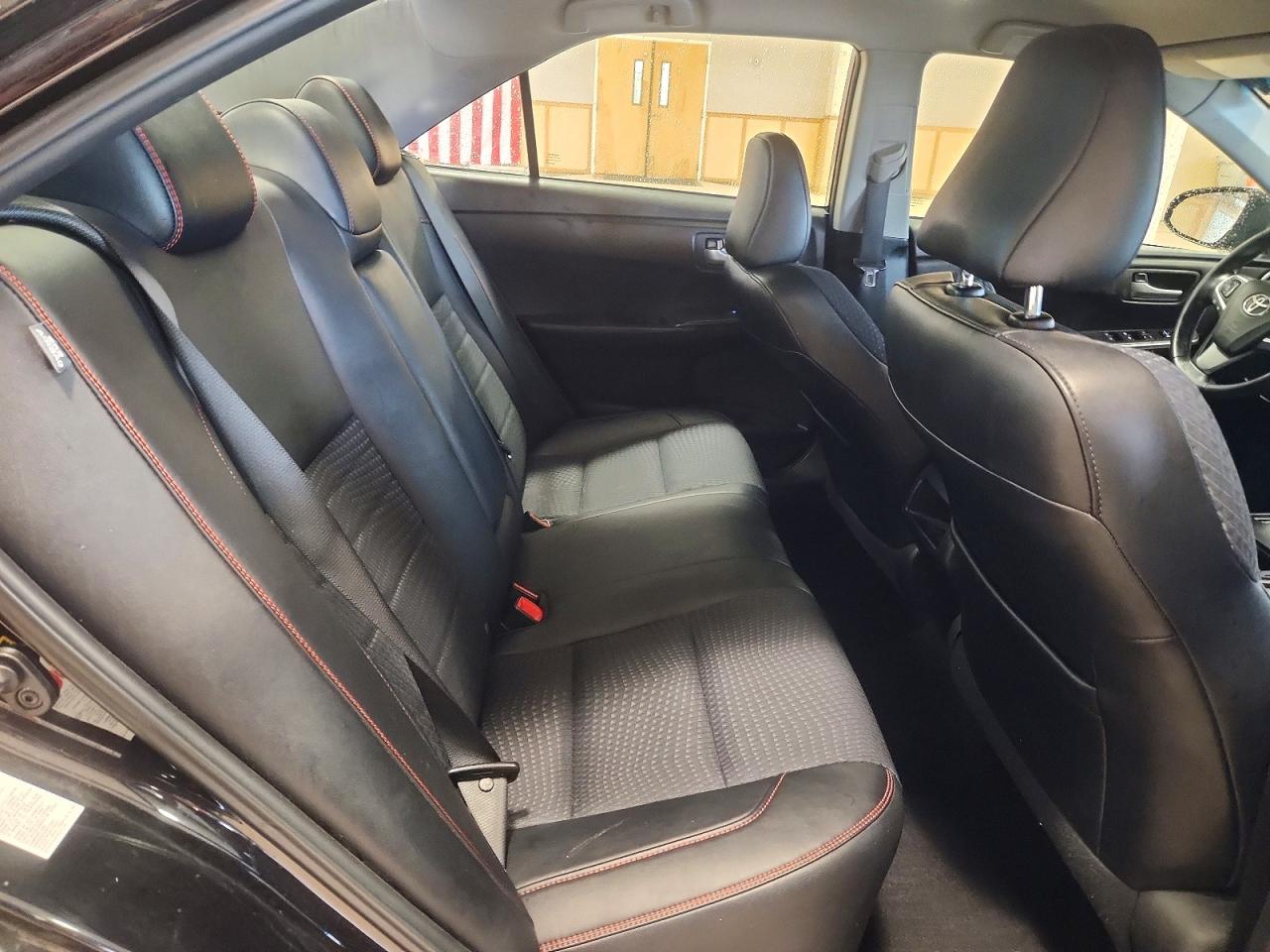 2015 Toyota Camry Se Black vin: 4T1BF1FK4FU931524