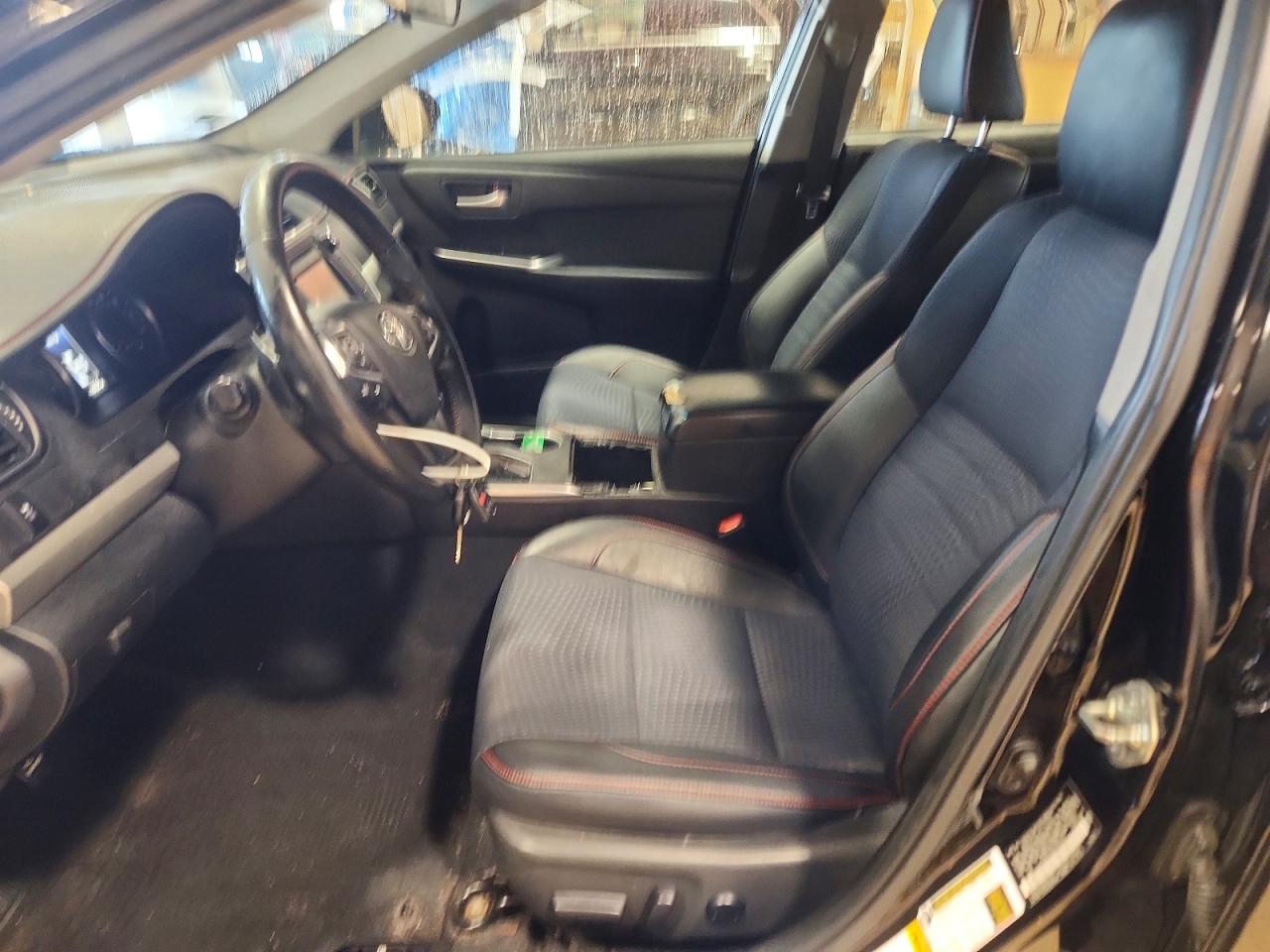 2015 Toyota Camry Se Black vin: 4T1BF1FK4FU931524