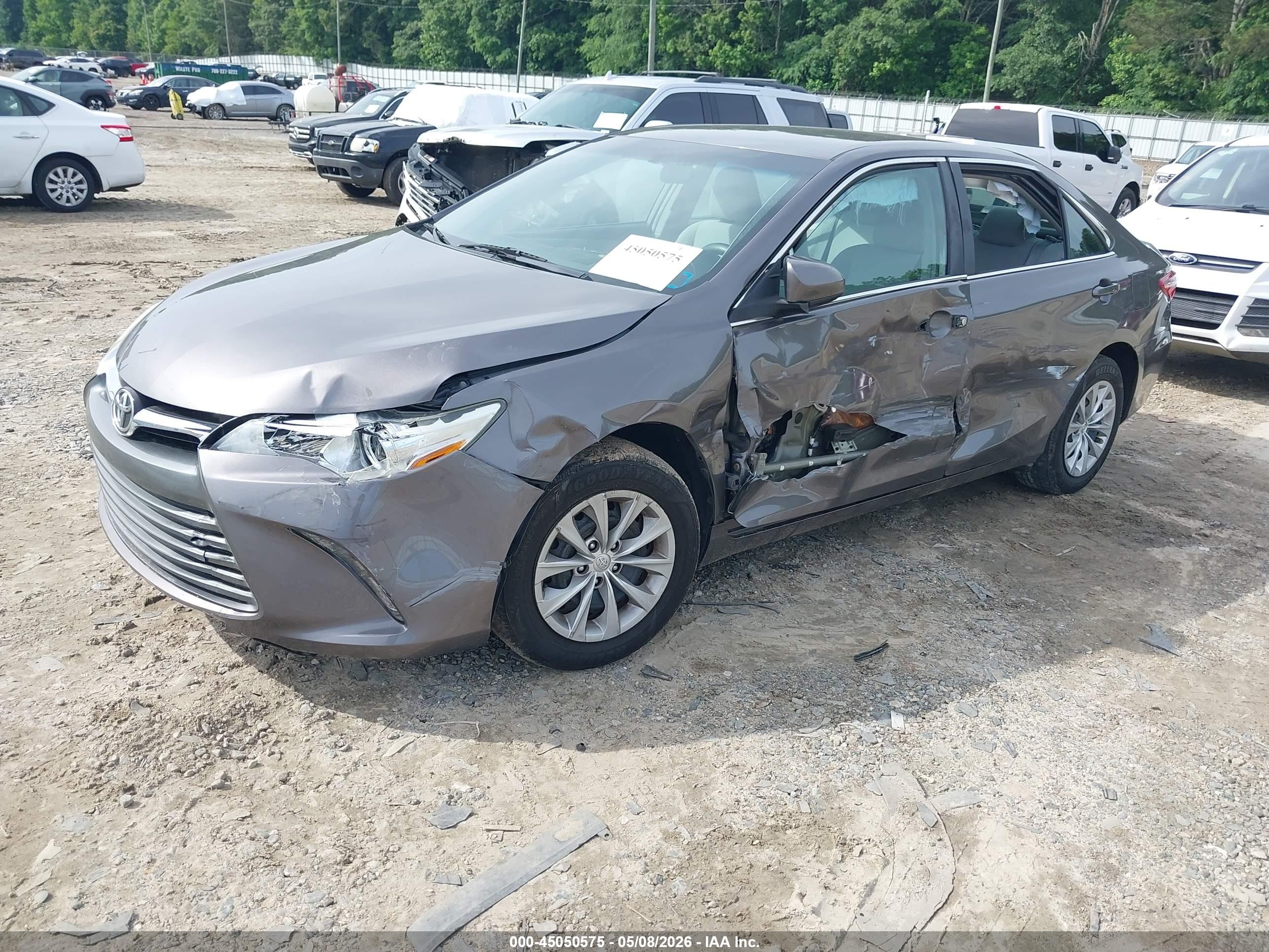 2015 Toyota Camry Le Серый vin: 4T1BF1FK4FU941664