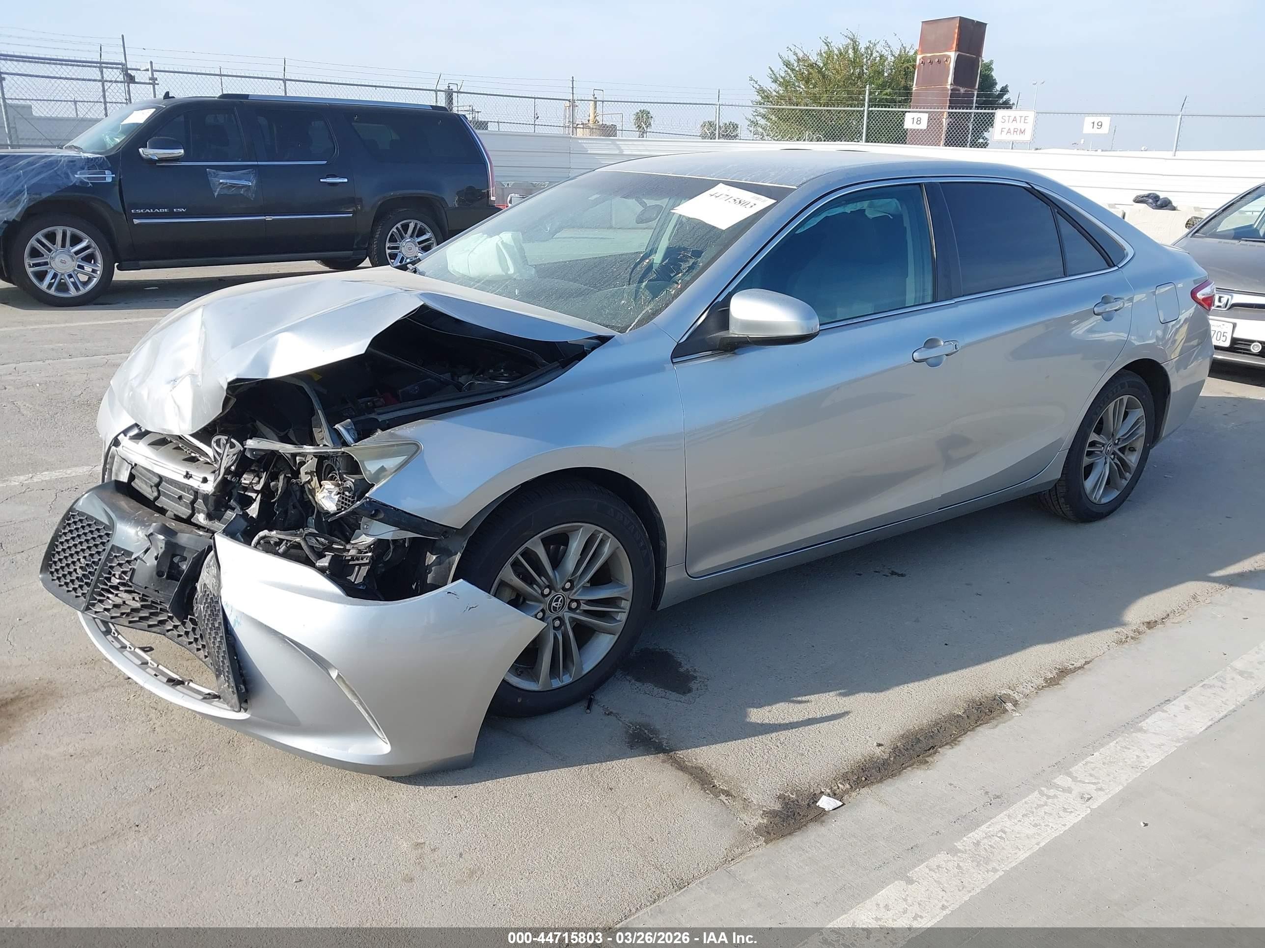 2015 Toyota Camry Se Silver vin: 4T1BF1FK4FU944130
