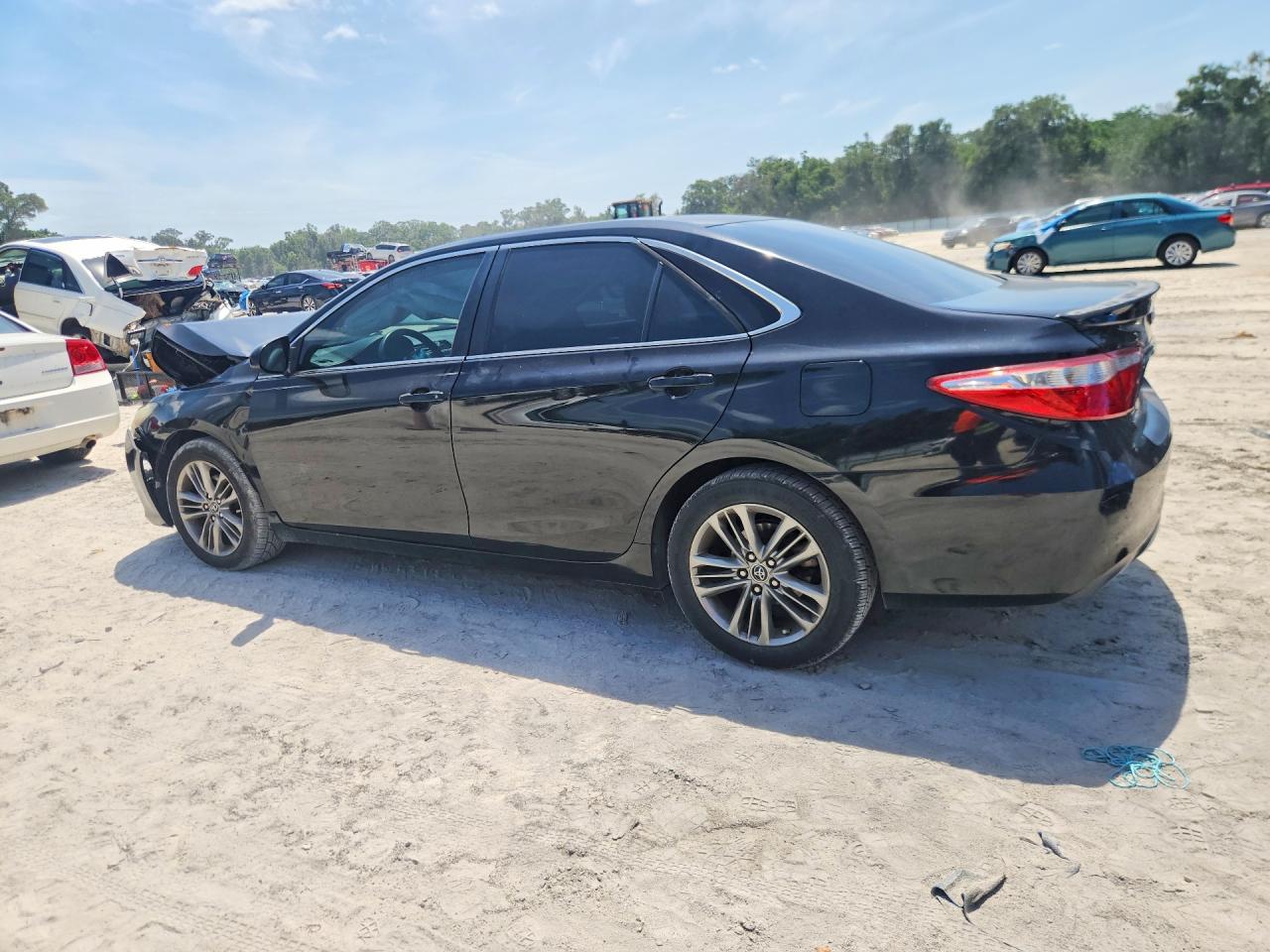 2015 Toyota Camry Se Черный vin: 4T1BF1FK4FU948341