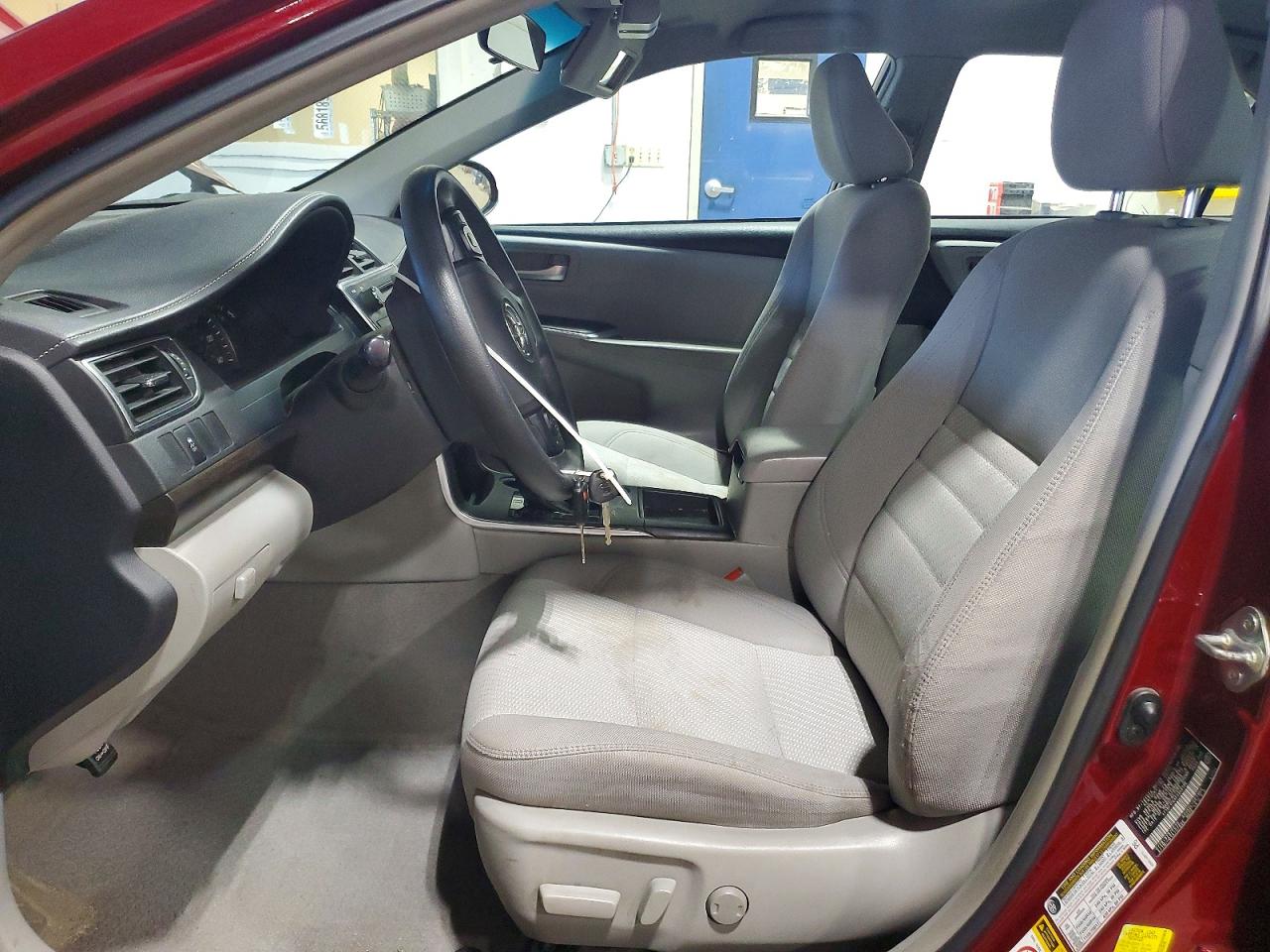 2015 Toyota Camry Le Red vin: 4T1BF1FK4FU949196