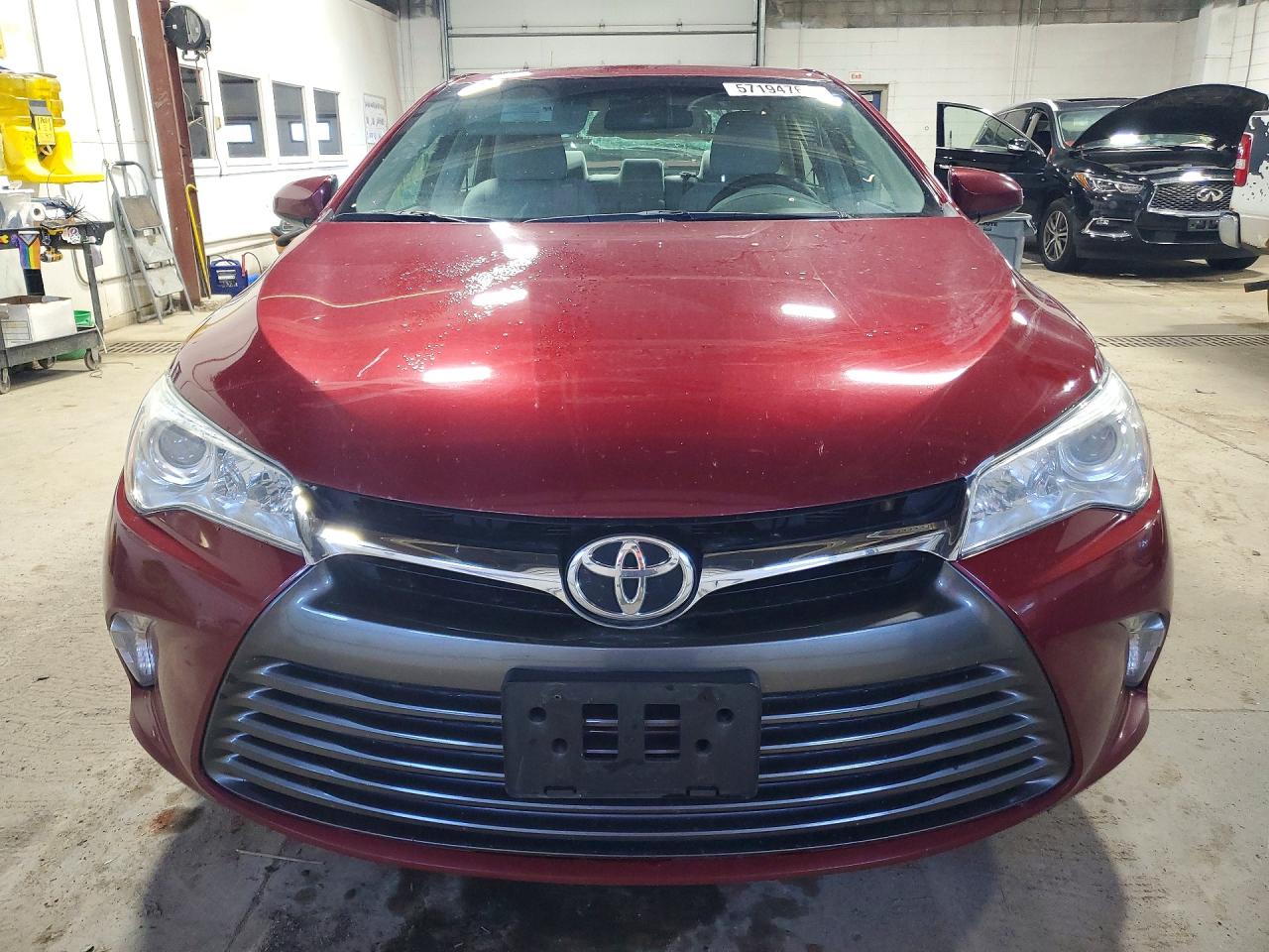 2015 Toyota Camry Le Red vin: 4T1BF1FK4FU949196