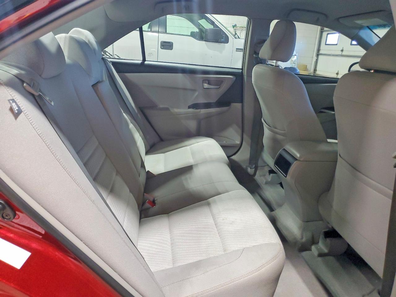2015 Toyota Camry Le Red vin: 4T1BF1FK4FU949196