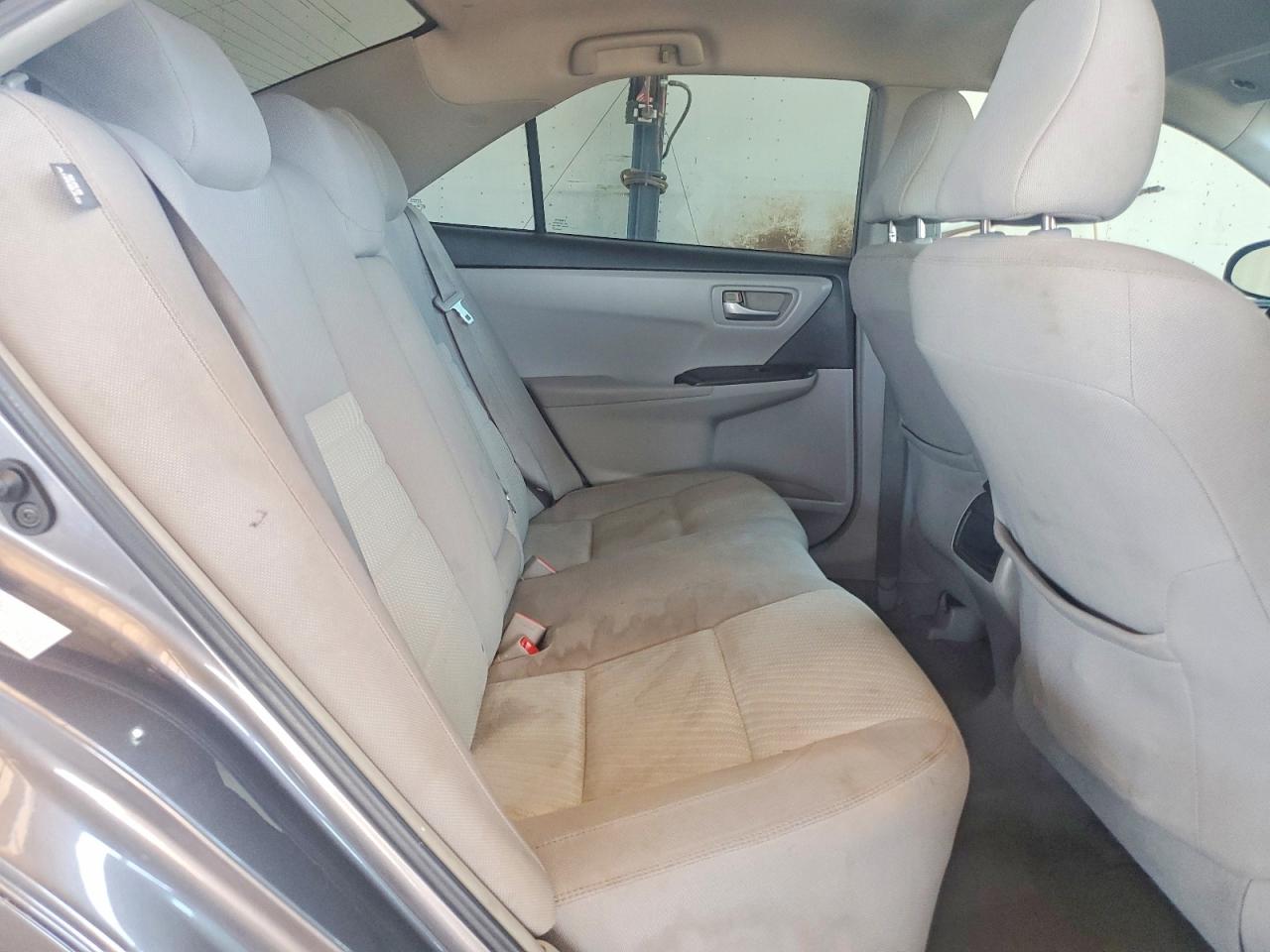 2015 Toyota Camry Le Gray vin: 4T1BF1FK4FU950588