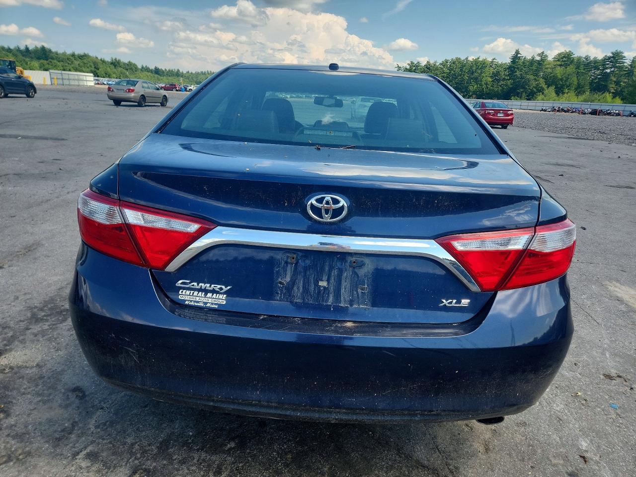 2015 Toyota Camry Xle Blue vin: 4T1BF1FK4FU966189