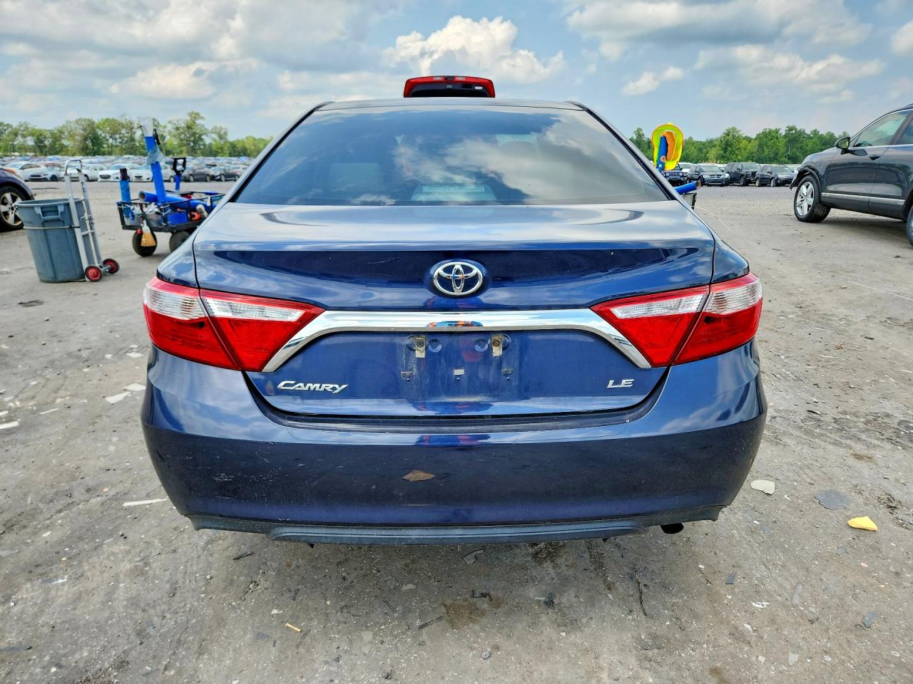 2015 Toyota Camry Le Blue vin: 4T1BF1FK4FU988886
