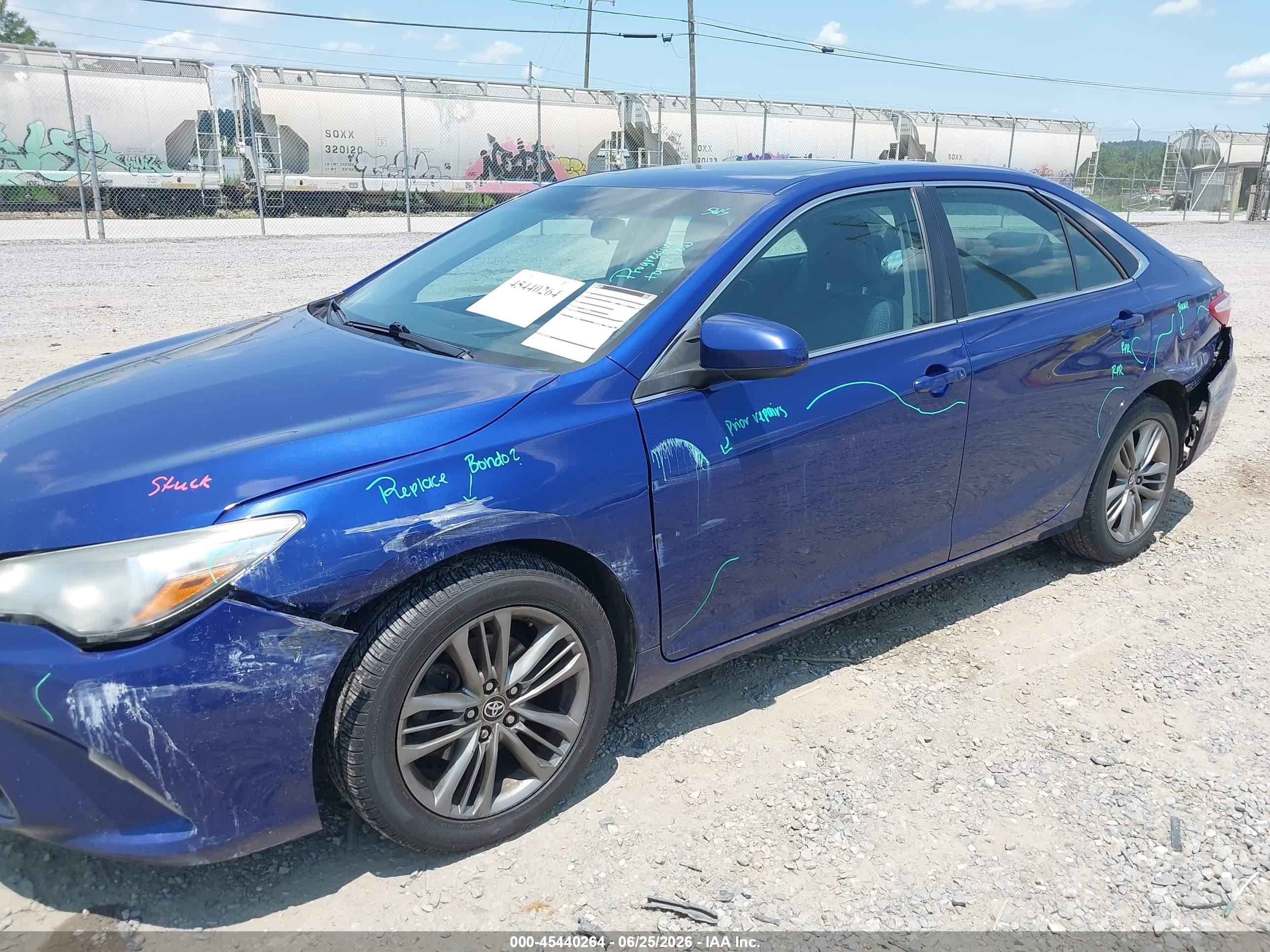 2015 Toyota Camry Se Blue vin: 4T1BF1FK4FU990301