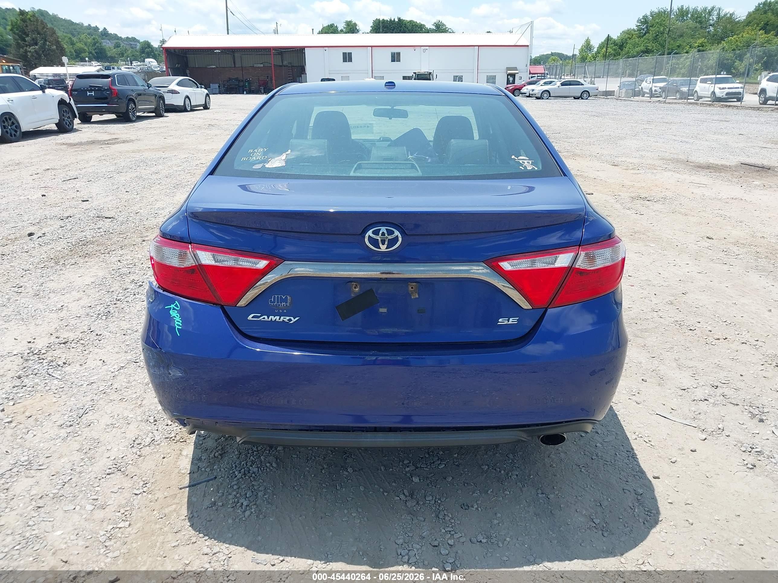 2015 Toyota Camry Se Blue vin: 4T1BF1FK4FU990301