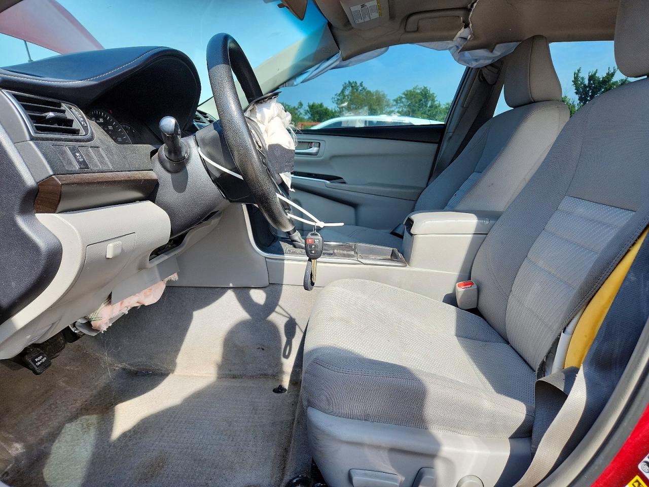 2015 Toyota Camry Le Red vin: 4T1BF1FK4FU993487