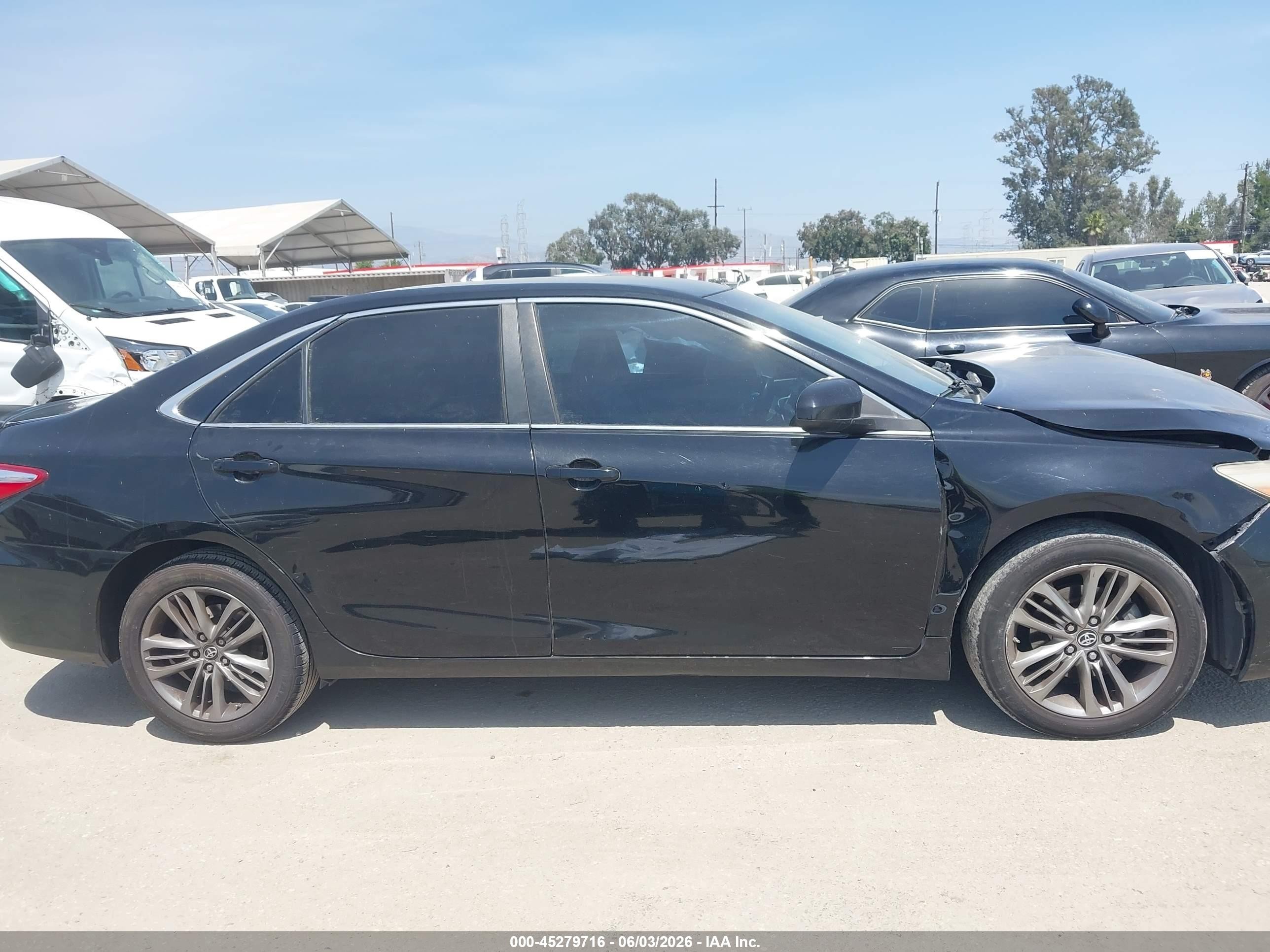 2016 Toyota Camry Se Black vin: 4T1BF1FK4GU582429