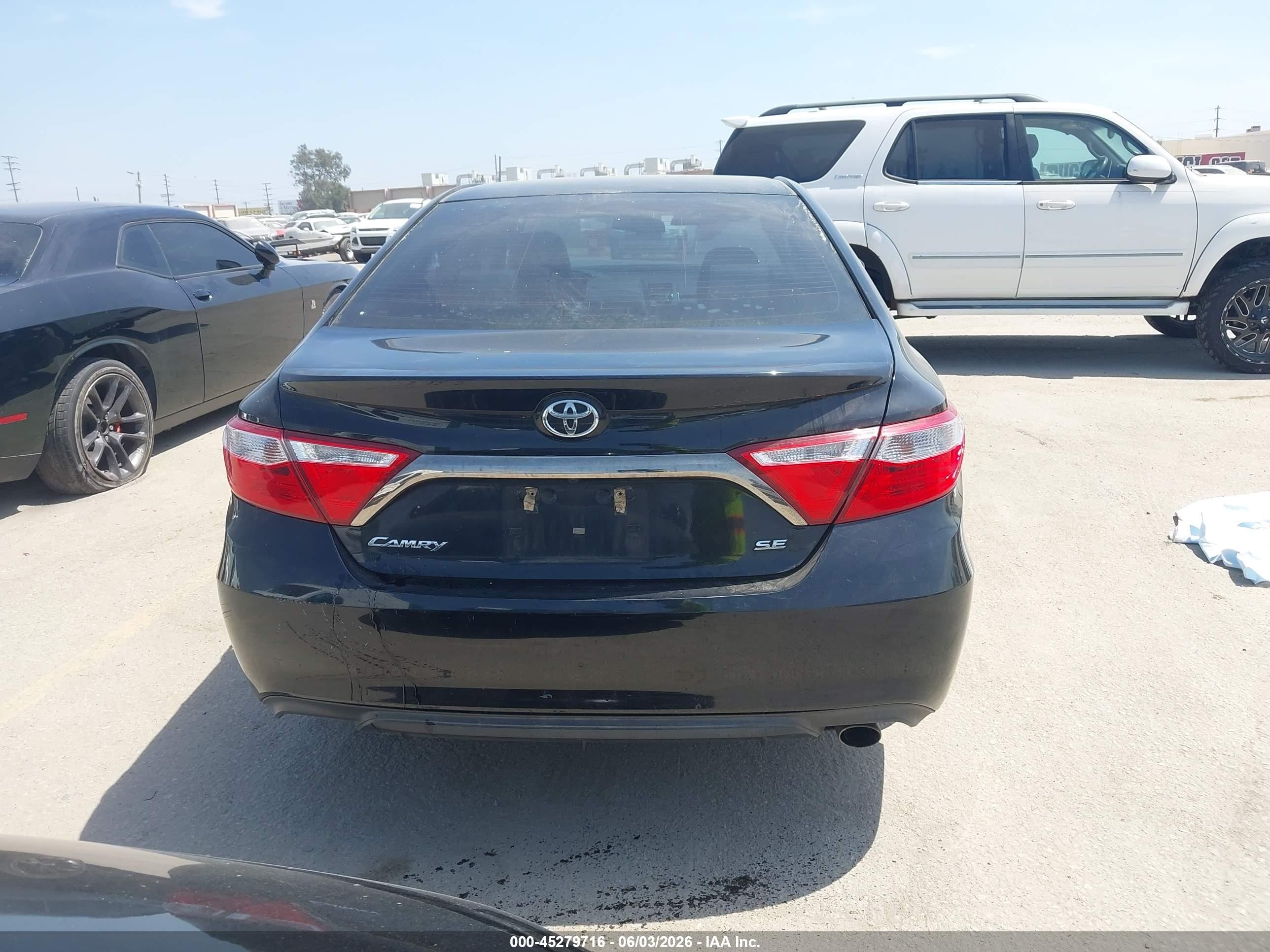 2016 Toyota Camry Se Black vin: 4T1BF1FK4GU582429